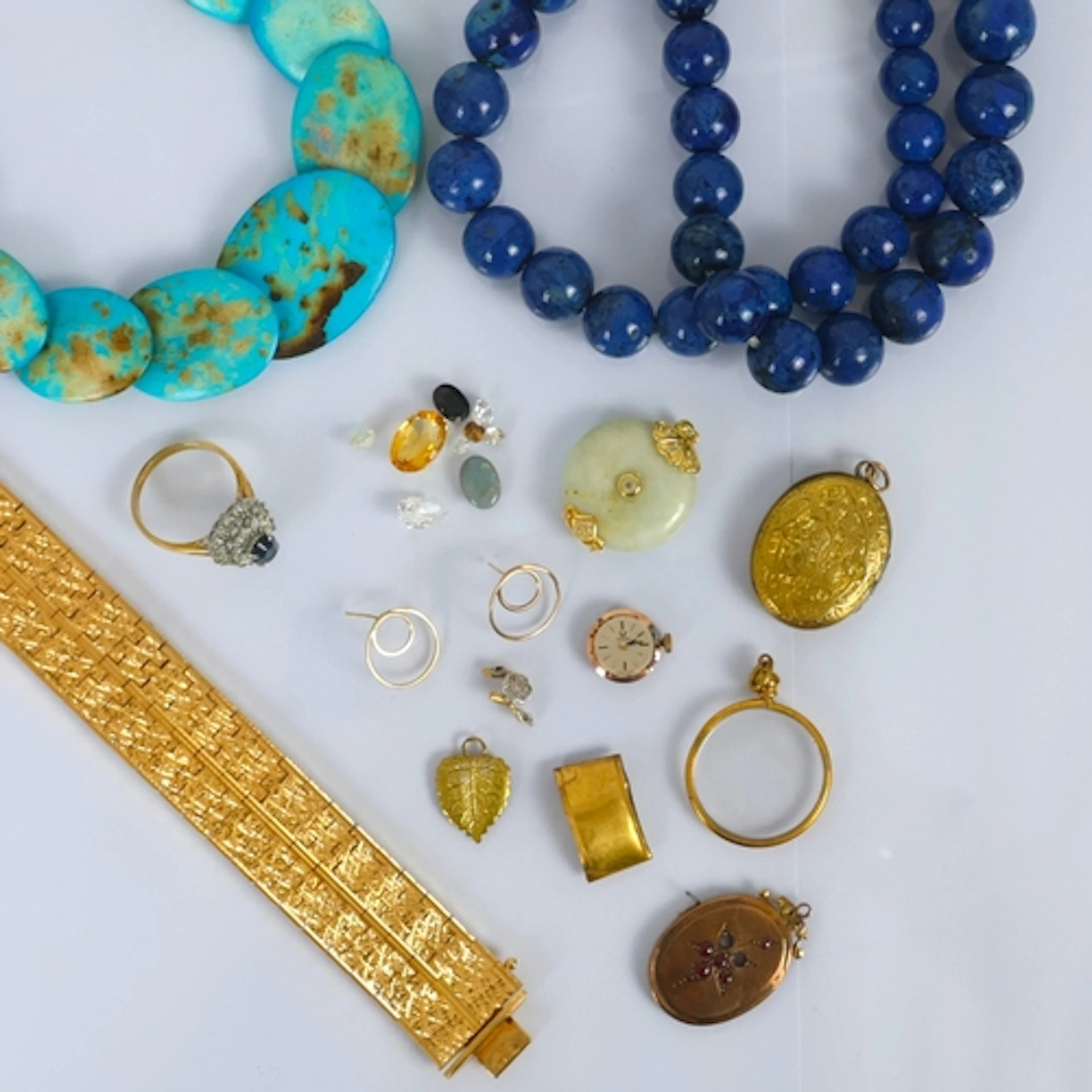A large selection of fine costume jewellery, including a pai...