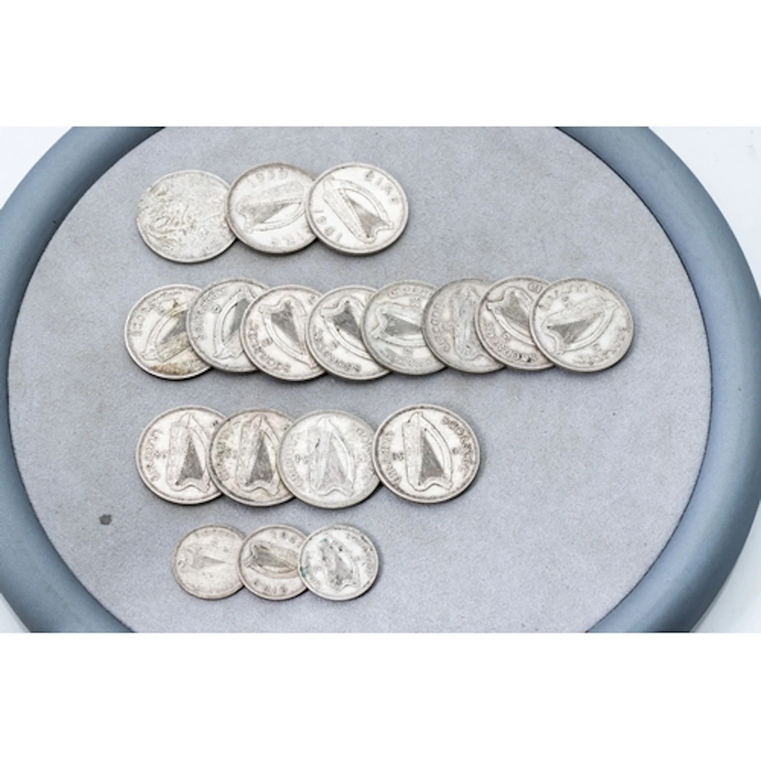 13 X 1928-1941 IRISH HALF CROWN COINS, in fine-very fine, pl...