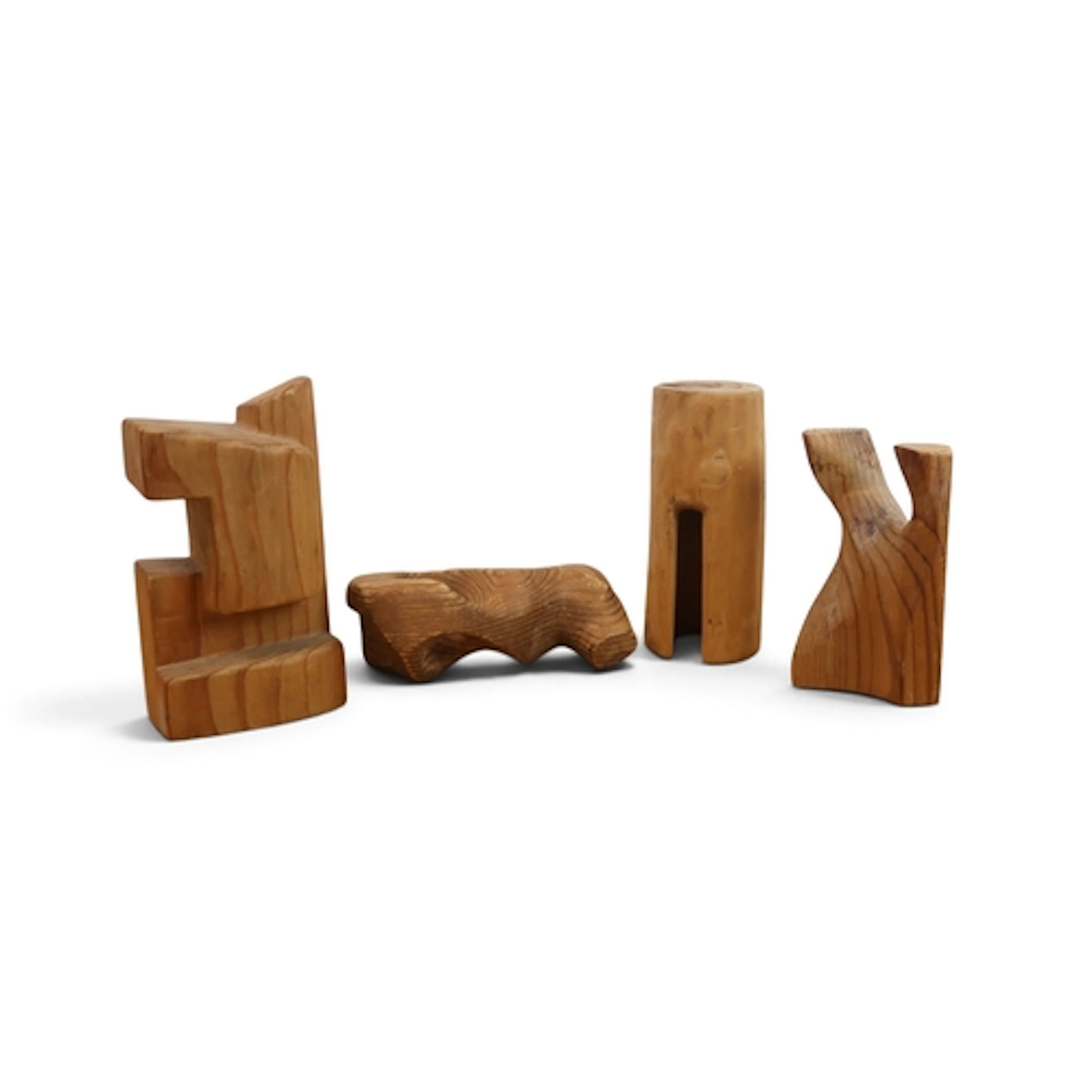 CIRCLE OF BRIAN WILLSHER ABSTRACT FORM Carved wood, 16cm (6....