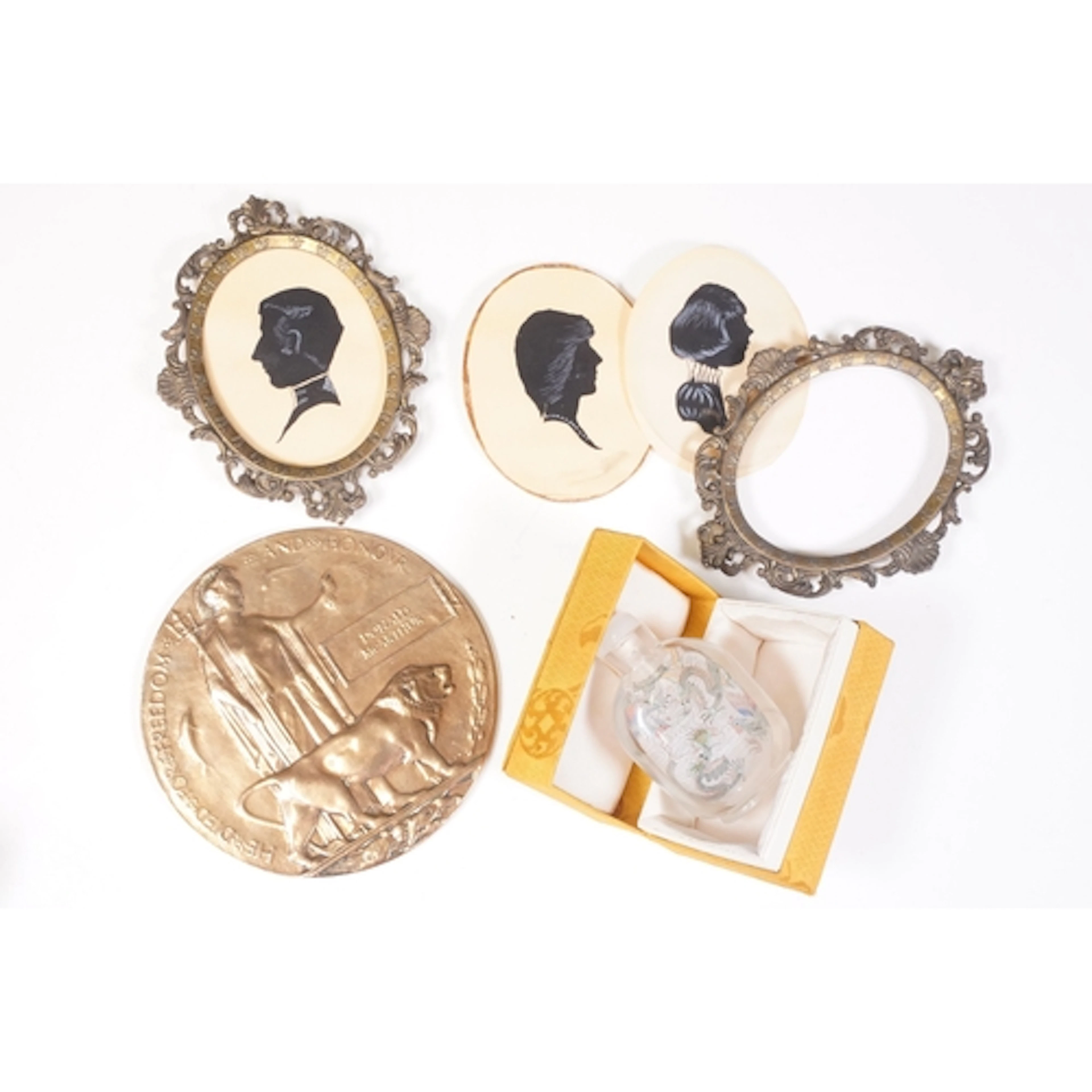 World War One death plaque/'Death Penny' awarded to Donald M...