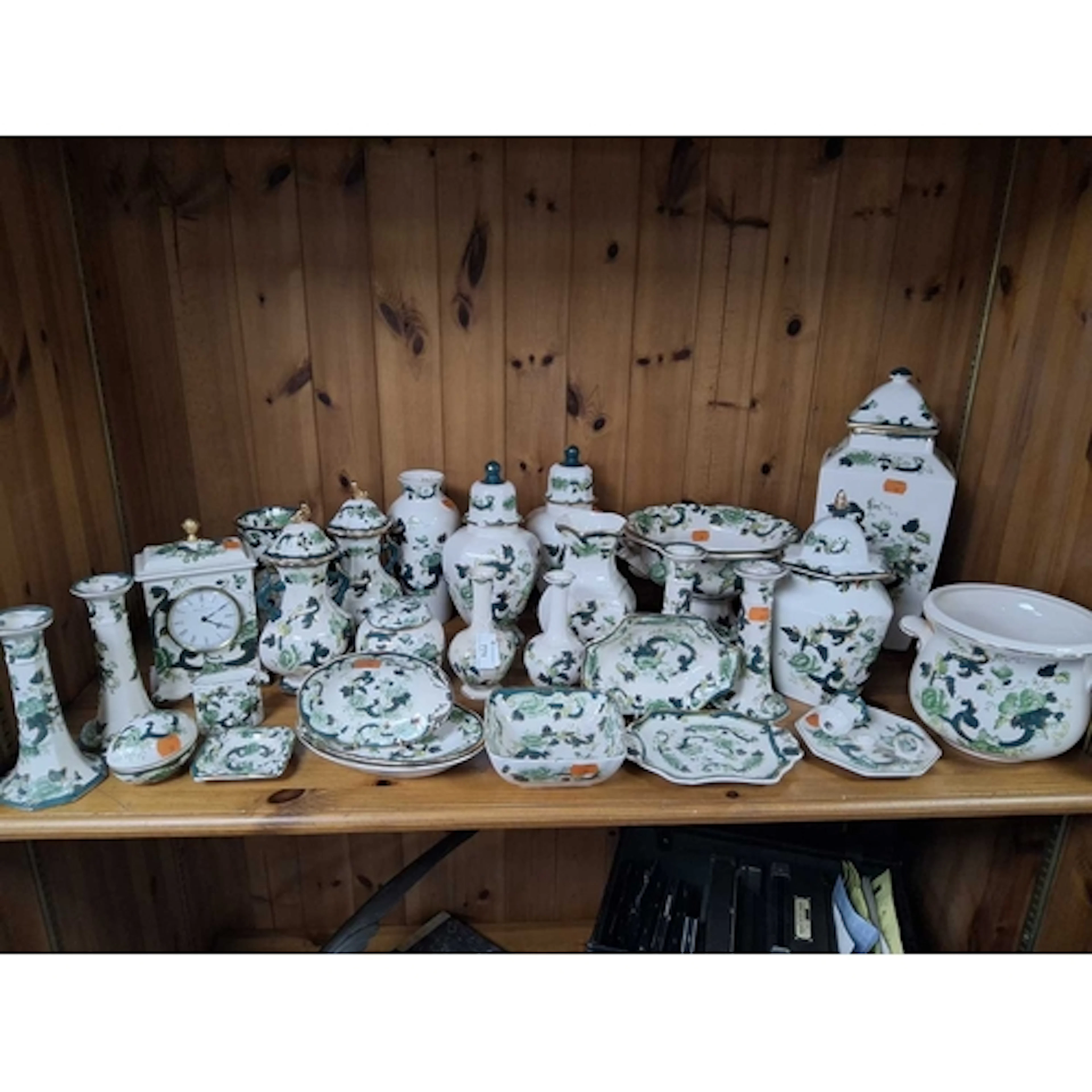A COLLECTION OF DECORATIVE MASON'S 'CHARTREUSE' PATTERN CERA...