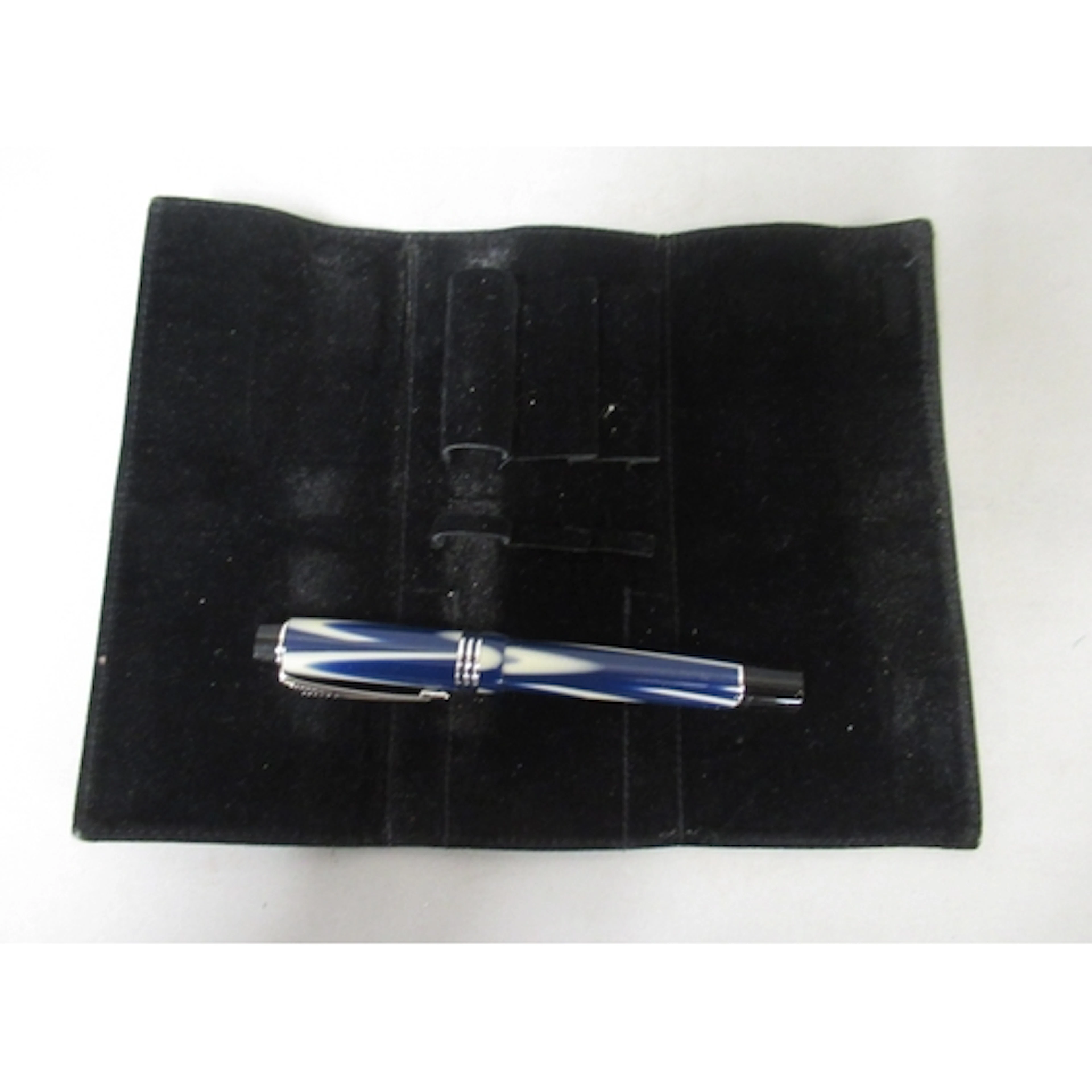 Modern Parker Duofold ' True Blue ' fountain pen, with soft ...