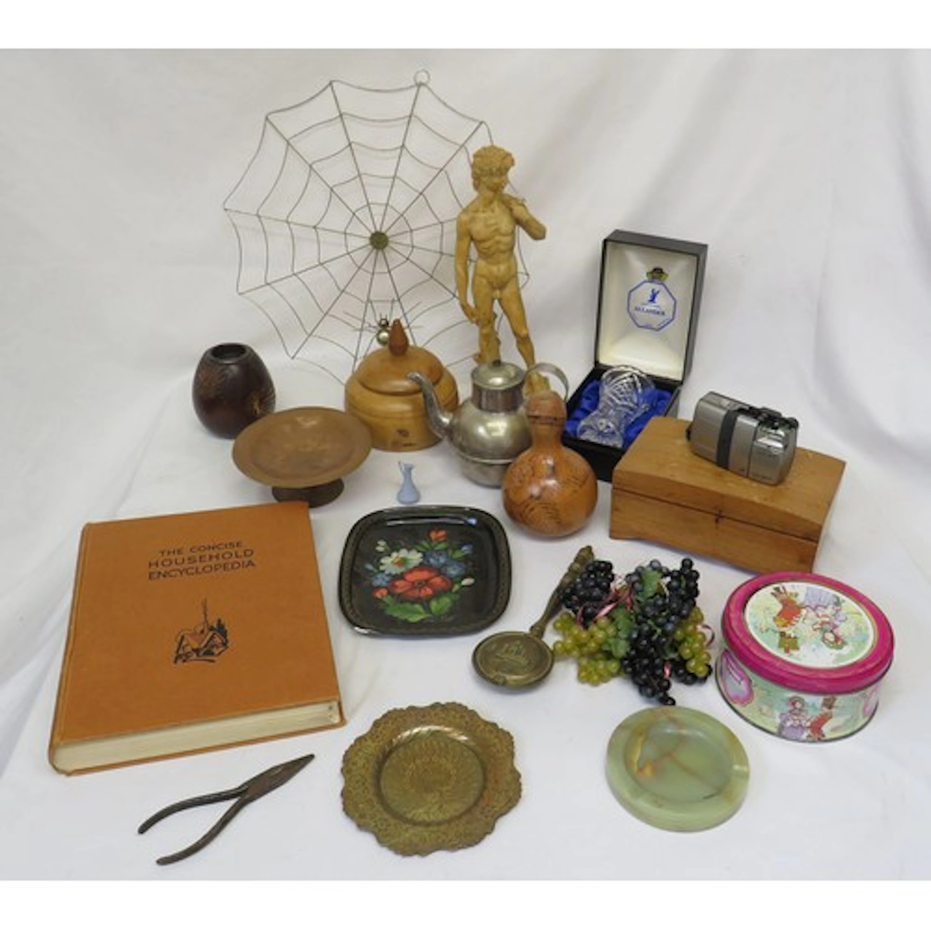 Composition Figurine Michelangelo's David, Allander lead cry...