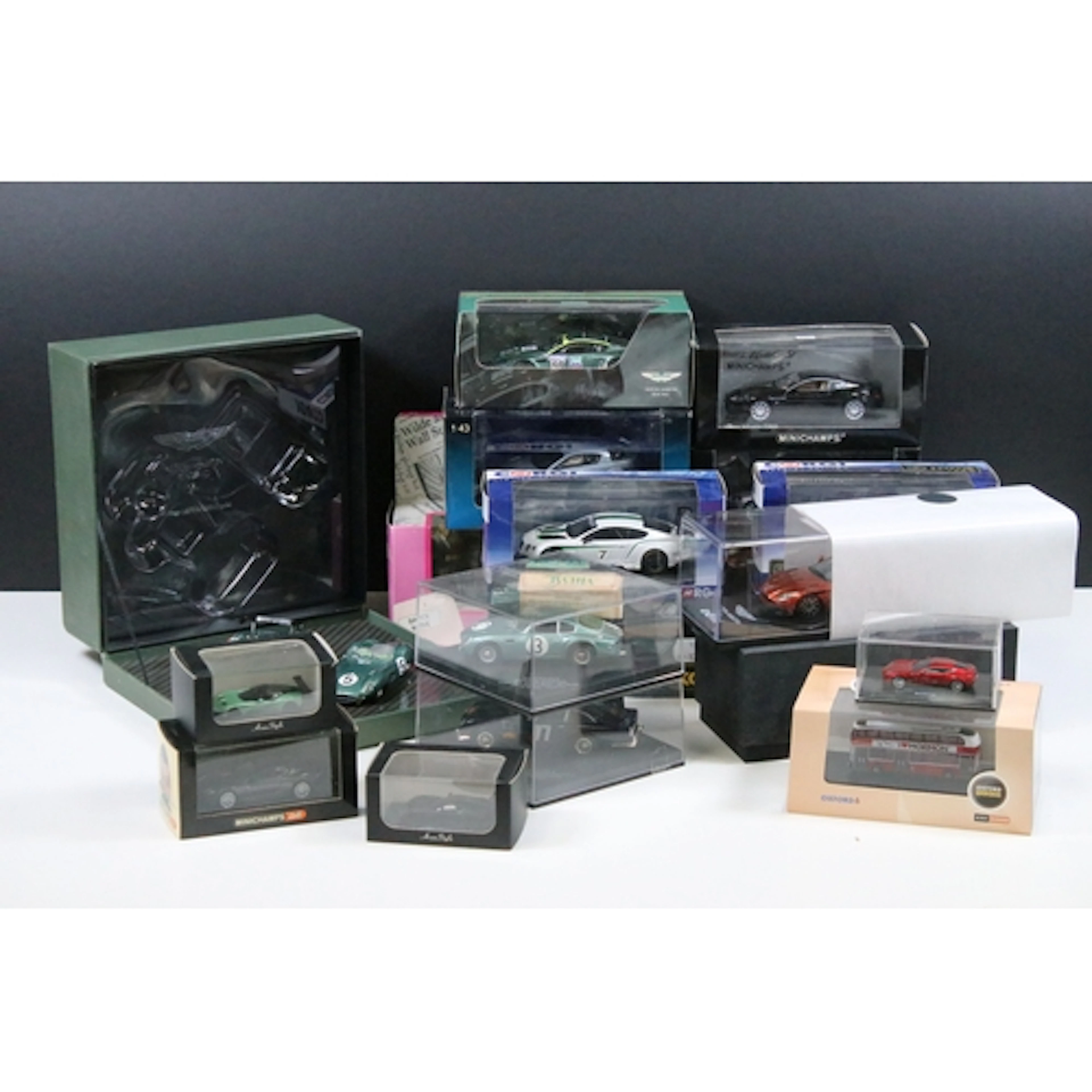 19 Boxed / cased diecast models to include 2 x Corgi Vanguar...
