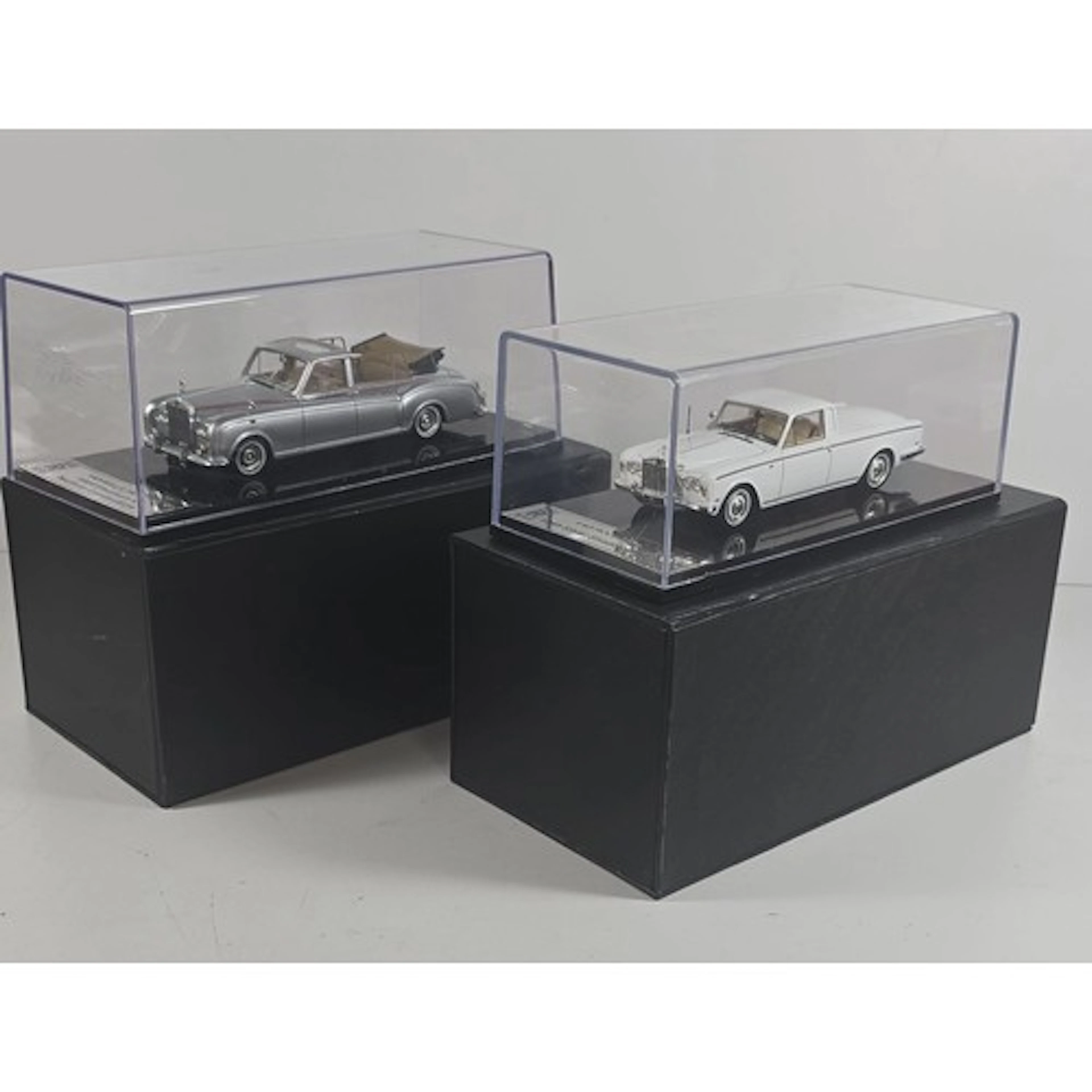 2 ATC 1:43 scale resin Rolls Royce Cars. A 1966 Phantom V Mu...