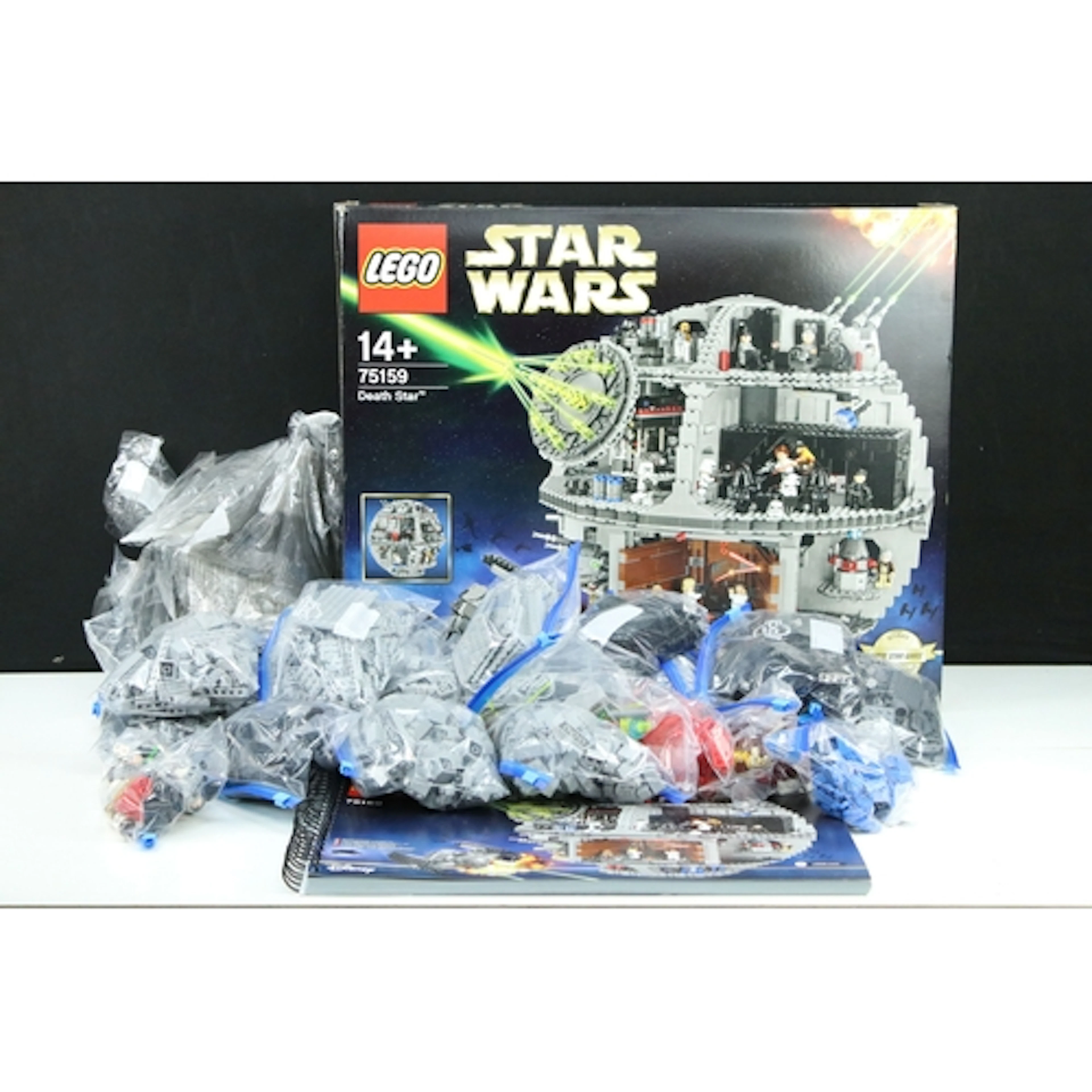 Lego - Boxed Lego Star Wars 75159 Ultimate Collector's Serie...