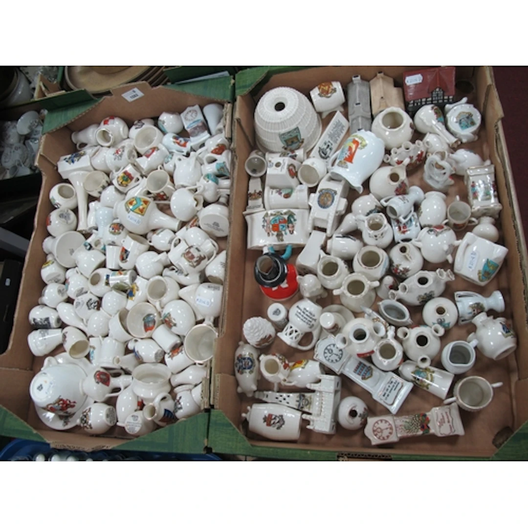 Large collection of early 20th century crested china and her...