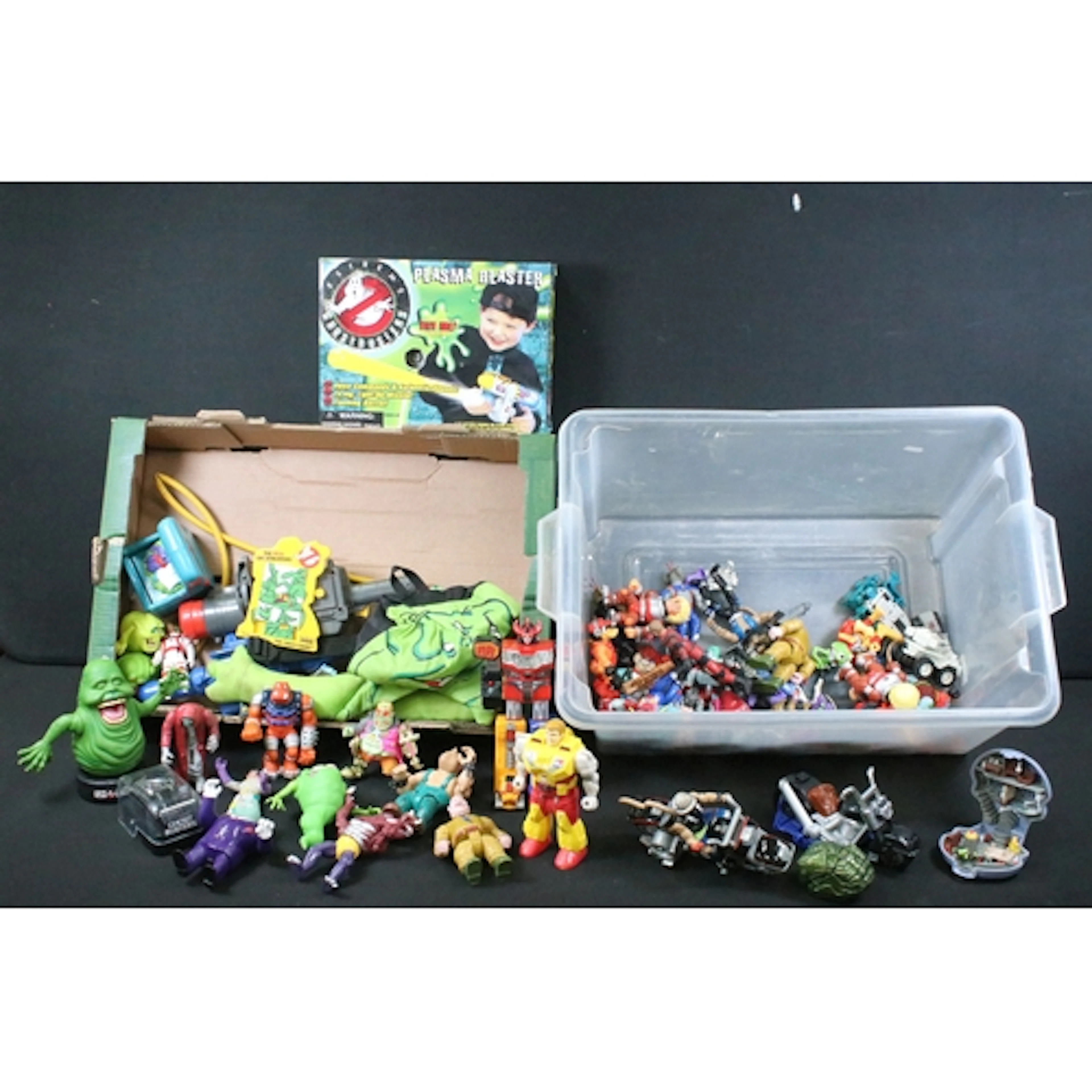 Collection of 1980/90s action figures and toys to include Ke...