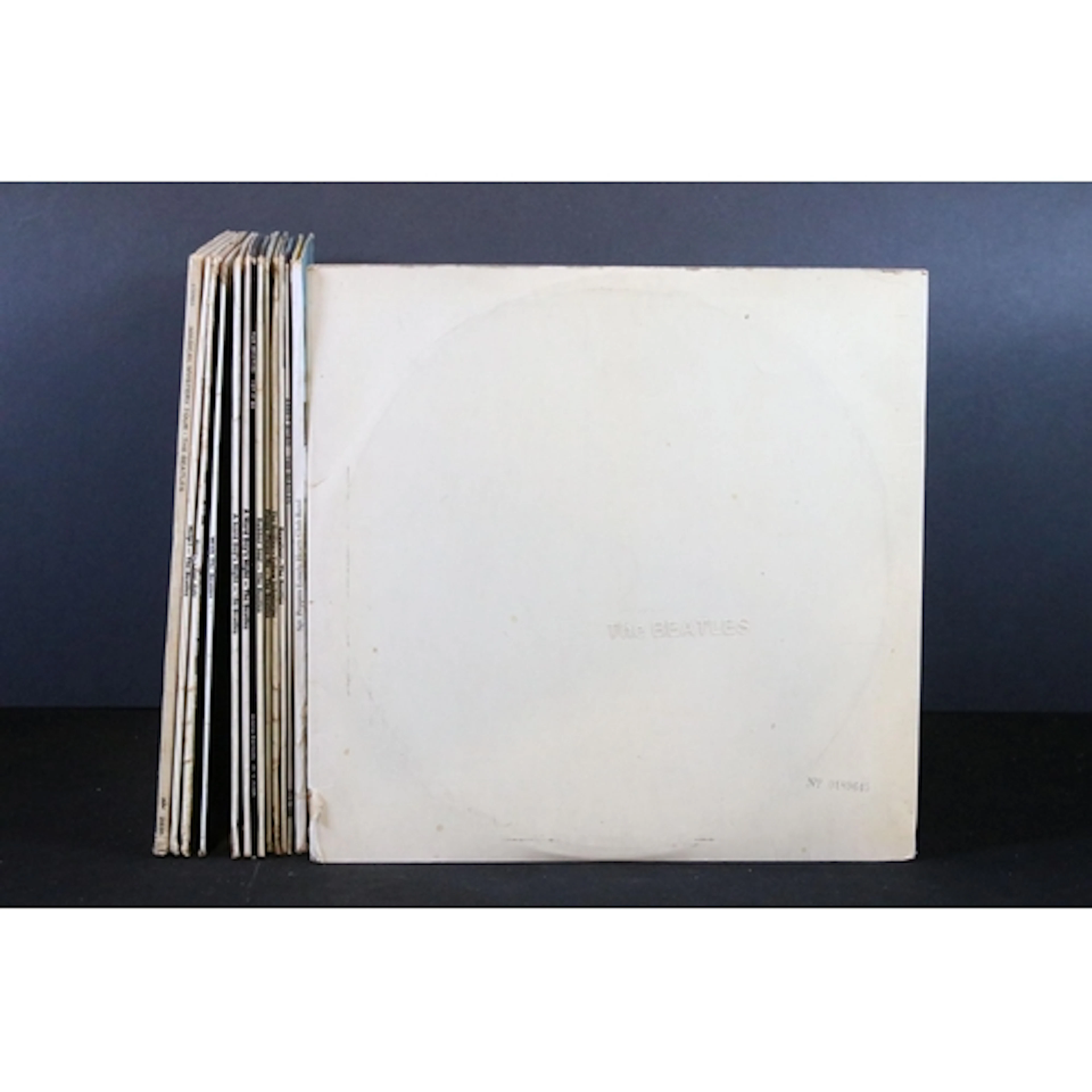 Vinyl - 14 The Beatles original UK LPs to include White Albu...