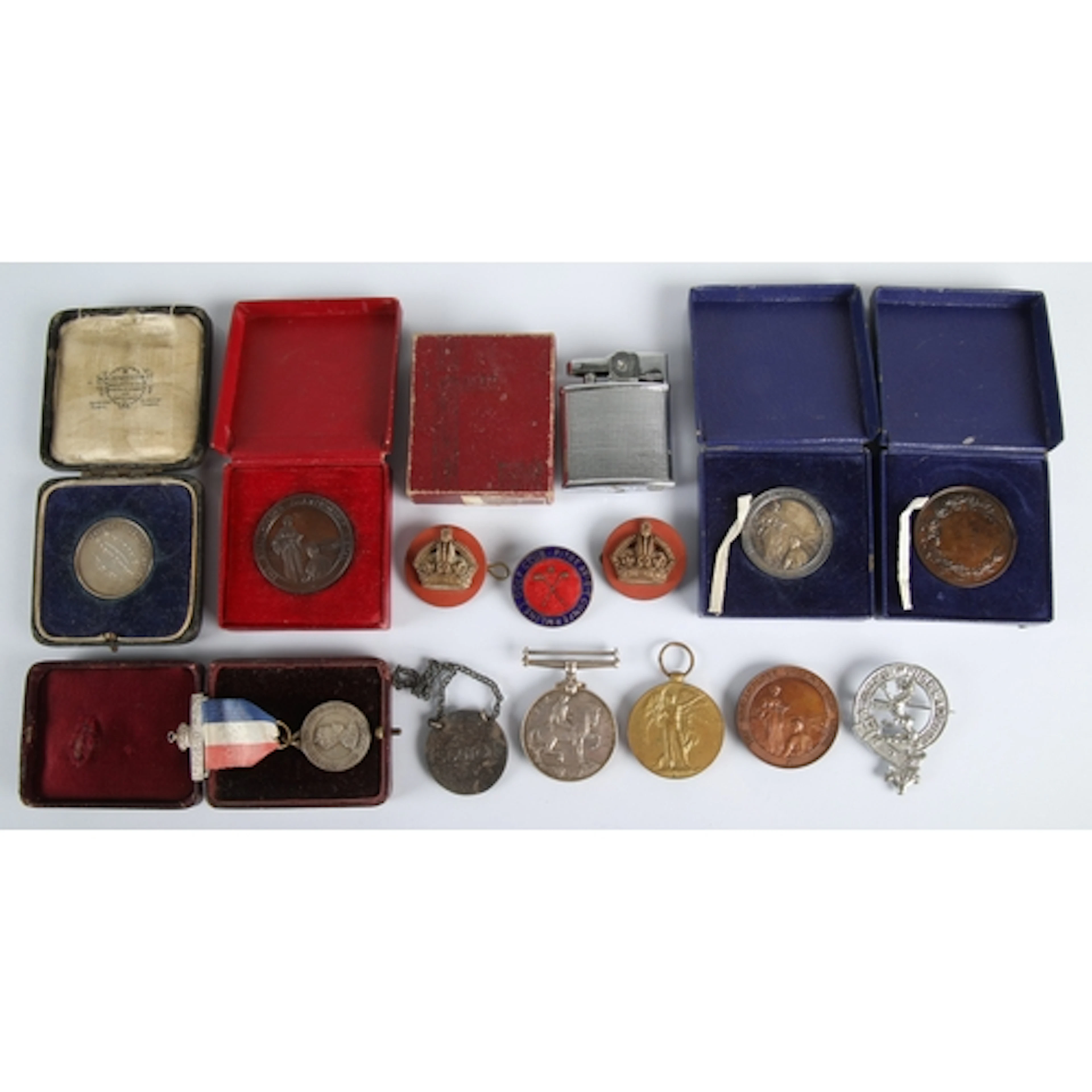 Various cased medals two ww1, etc