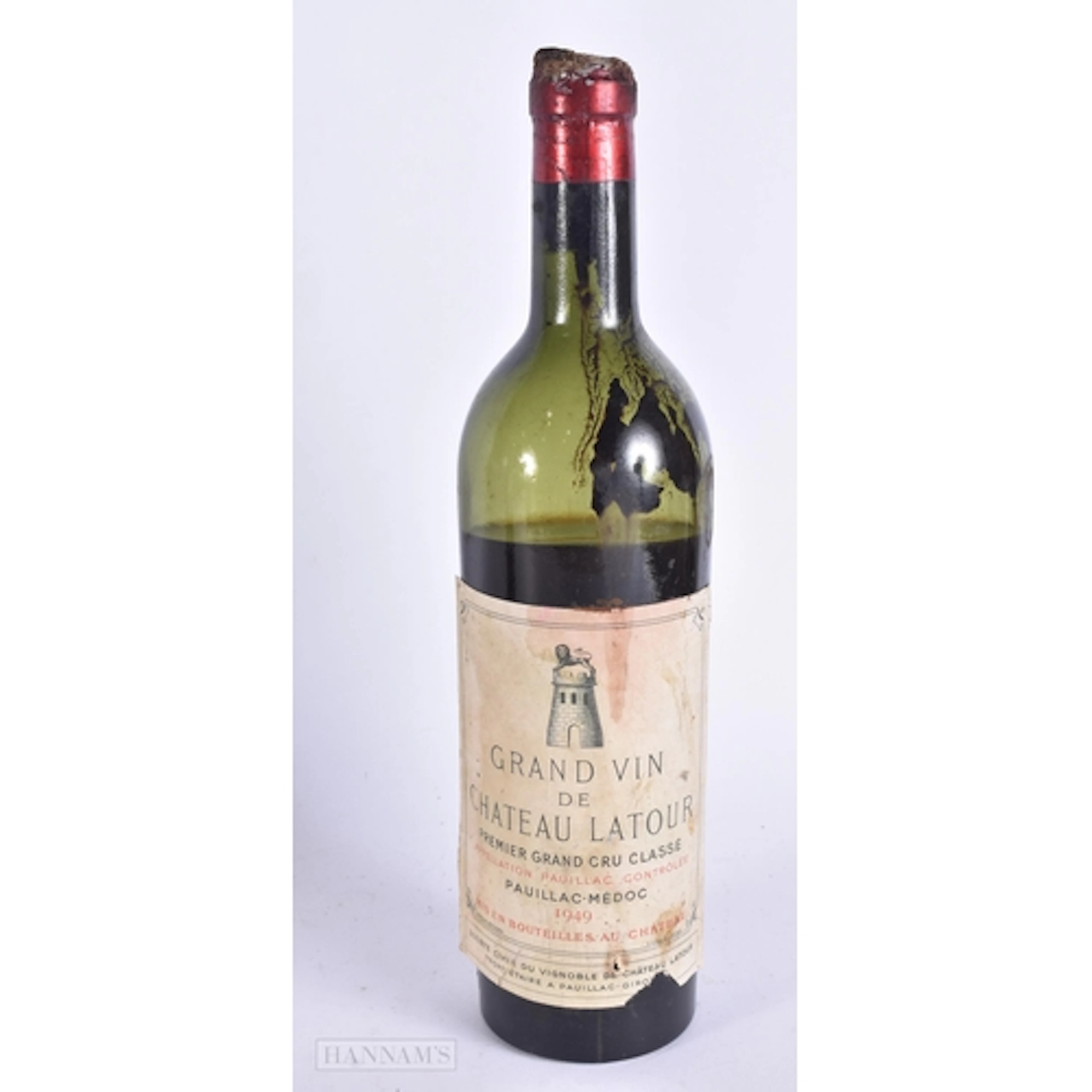 1949 GRAND VIN DE CHÂTEAU LATOUR. BORDEAUX. 75CL. FILL LEVEL...