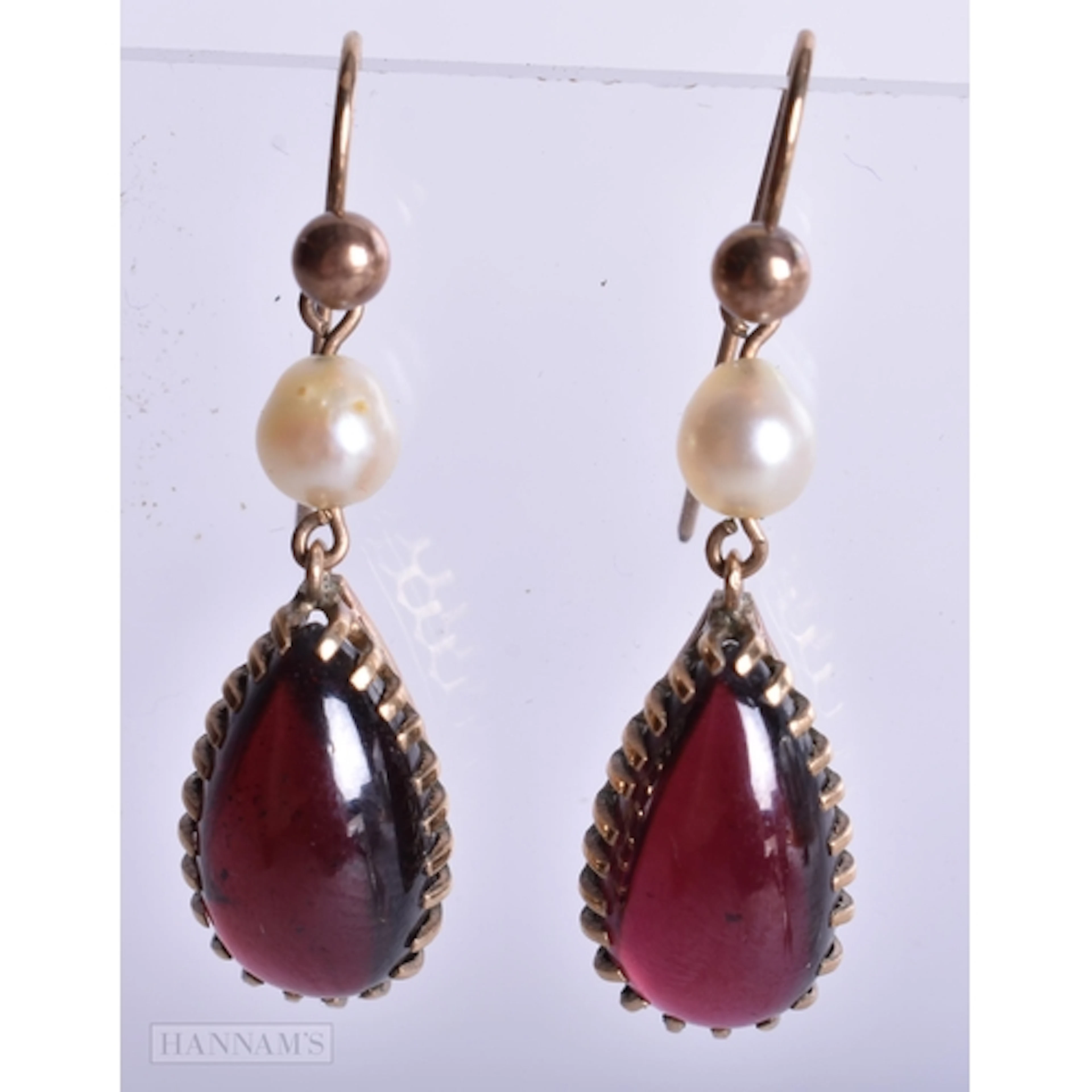 9ct gold garnet cultured pearl drop earrings (4.3g). 3.5 cm ...