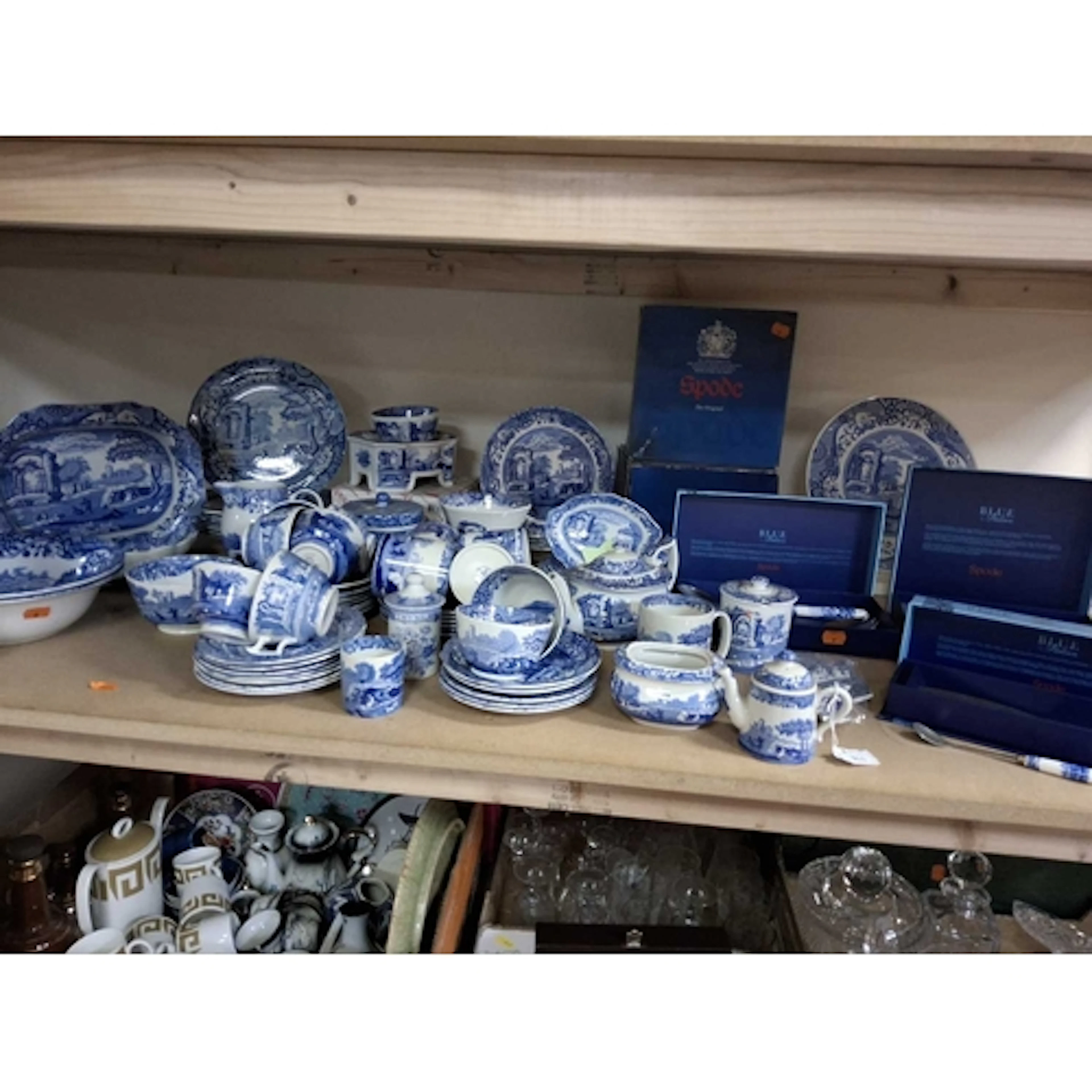 A COLLECTION OF SPODE BLUE AND WHITE 'ITALIAN' PATTERN WITH ...