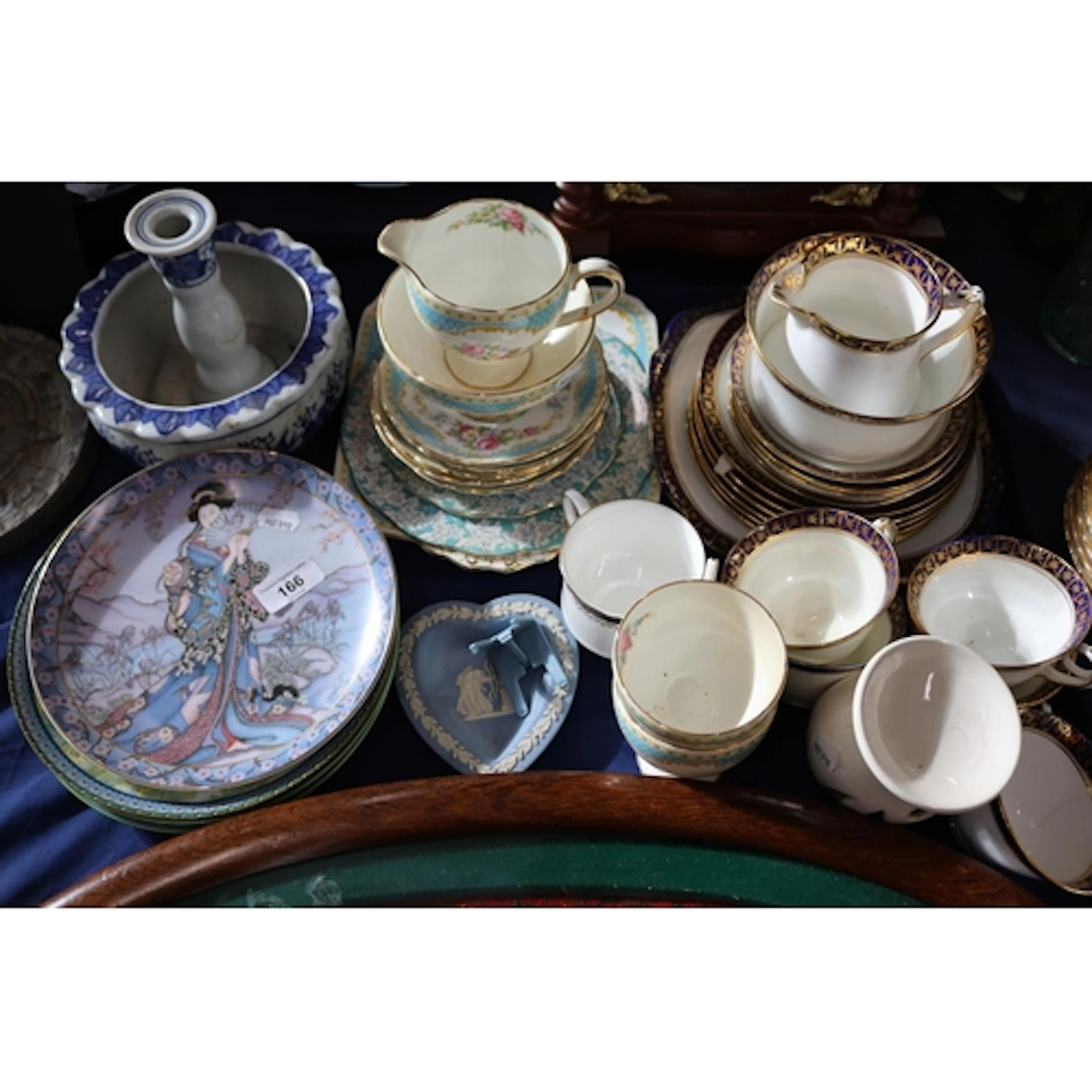 Ceramics to include Franklin Mint plates, a Windsor part tea...