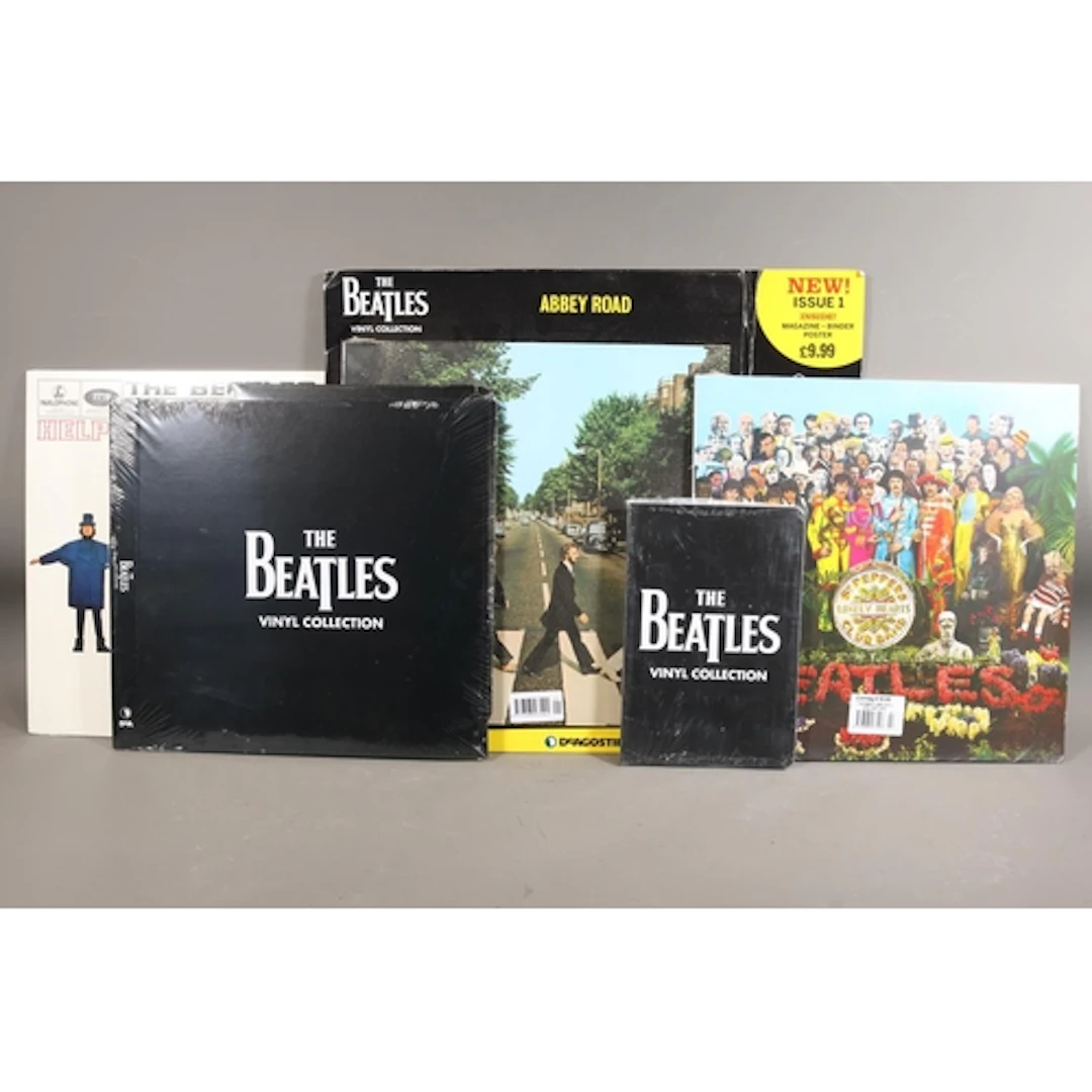 The Beatles vinyl albums from the DeAgostini collection to i...