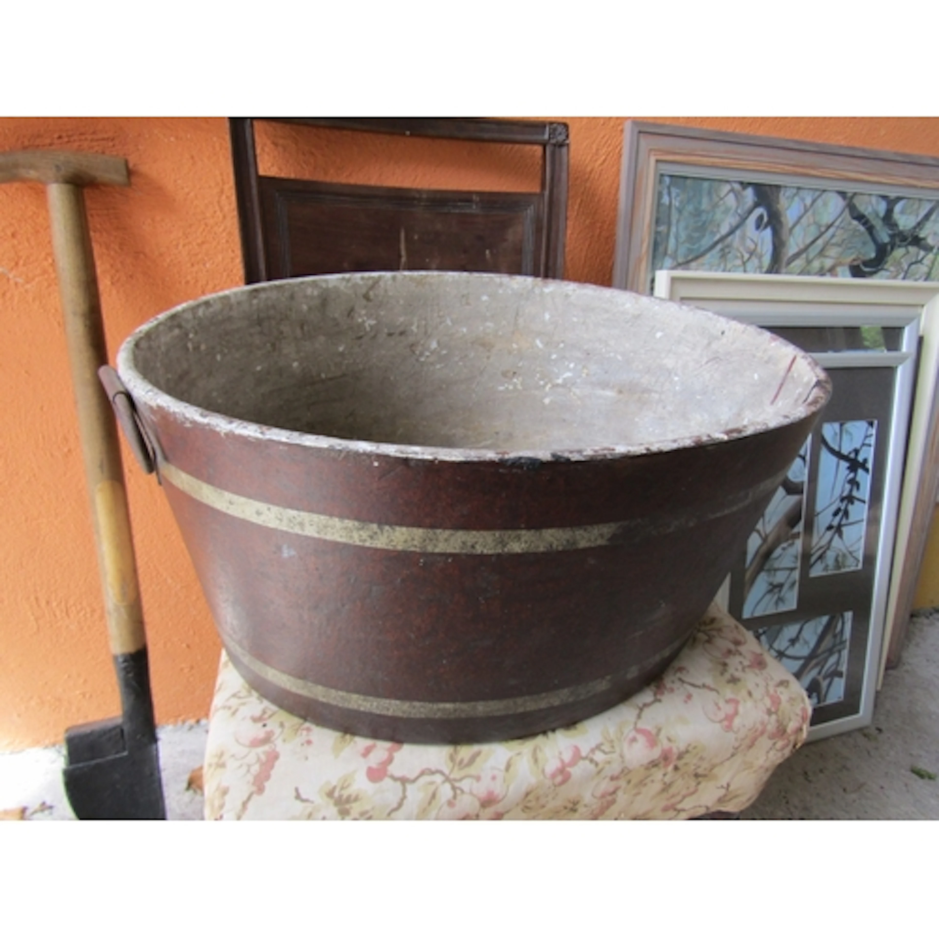 Georgian Oval Form Ice Pale with Led Lined Interior Twin Sid...