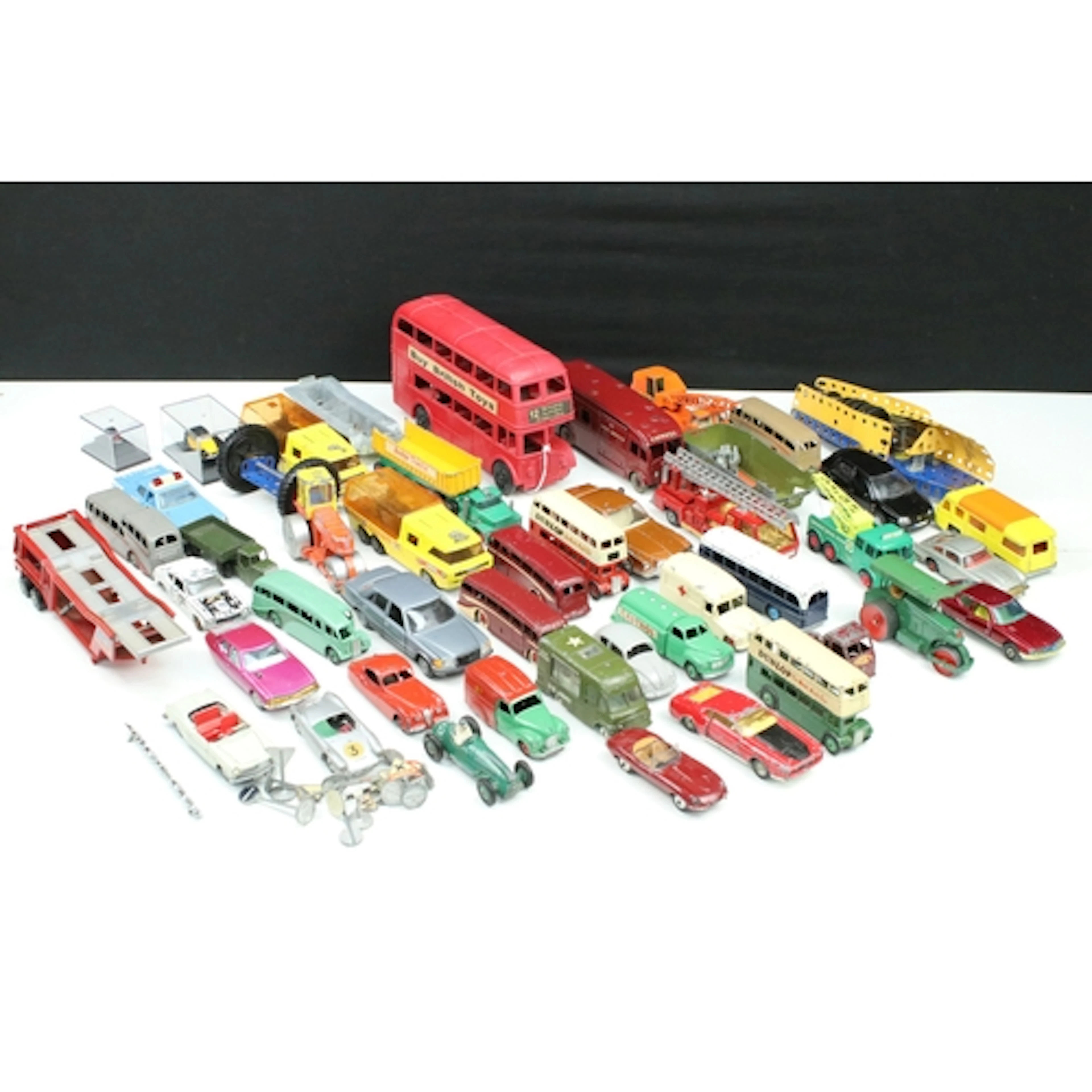 Around 40 Mid 20th C onwards diecast models to include Dinky...