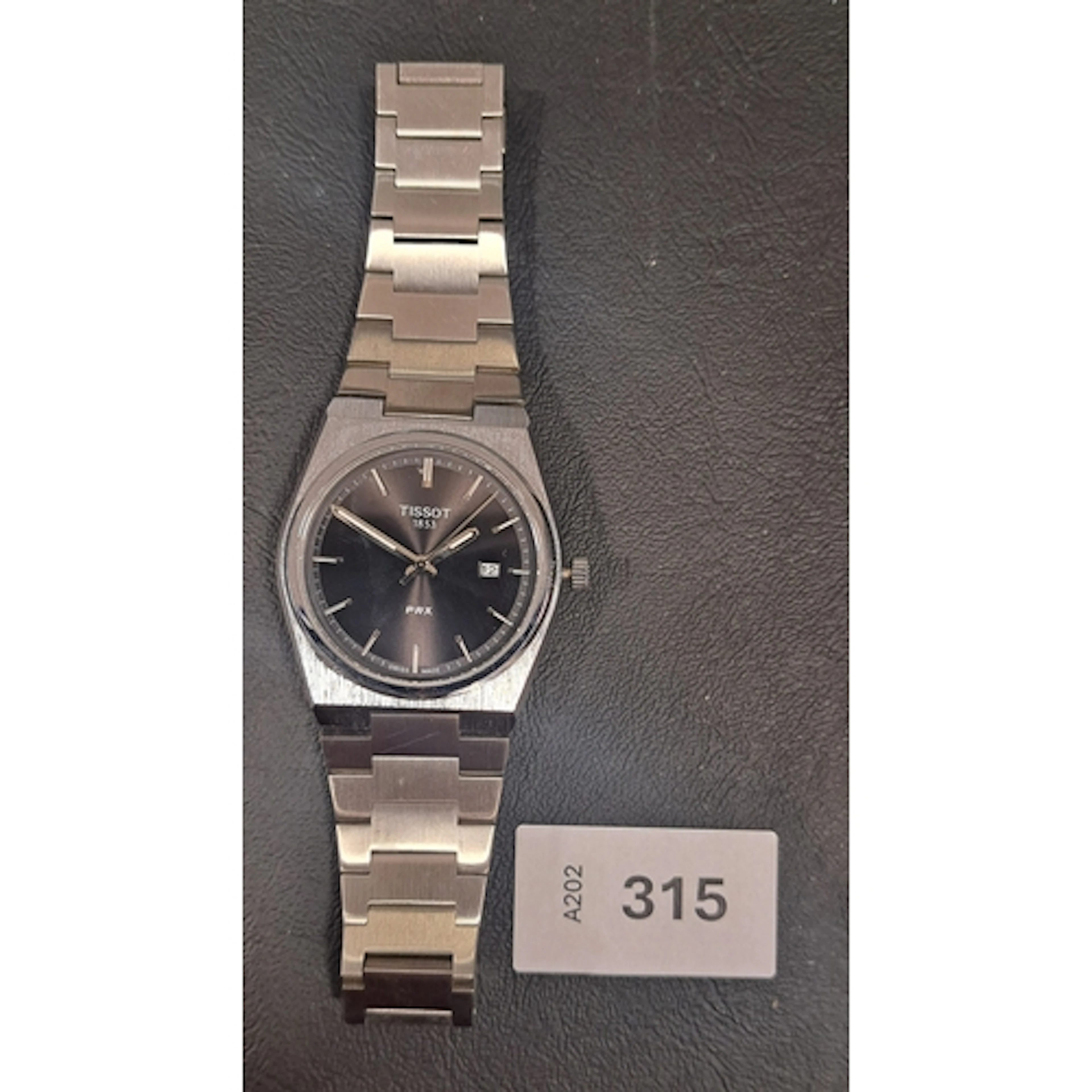 GENTS TISSOT 1853 WRISTWATCH the black dial with baton hour ...