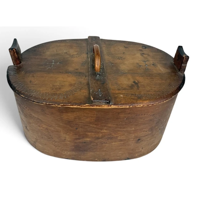 A LARGE SCANDINAVIAN BENTWOOD WOODEN STORAGE BOX OR TINE...