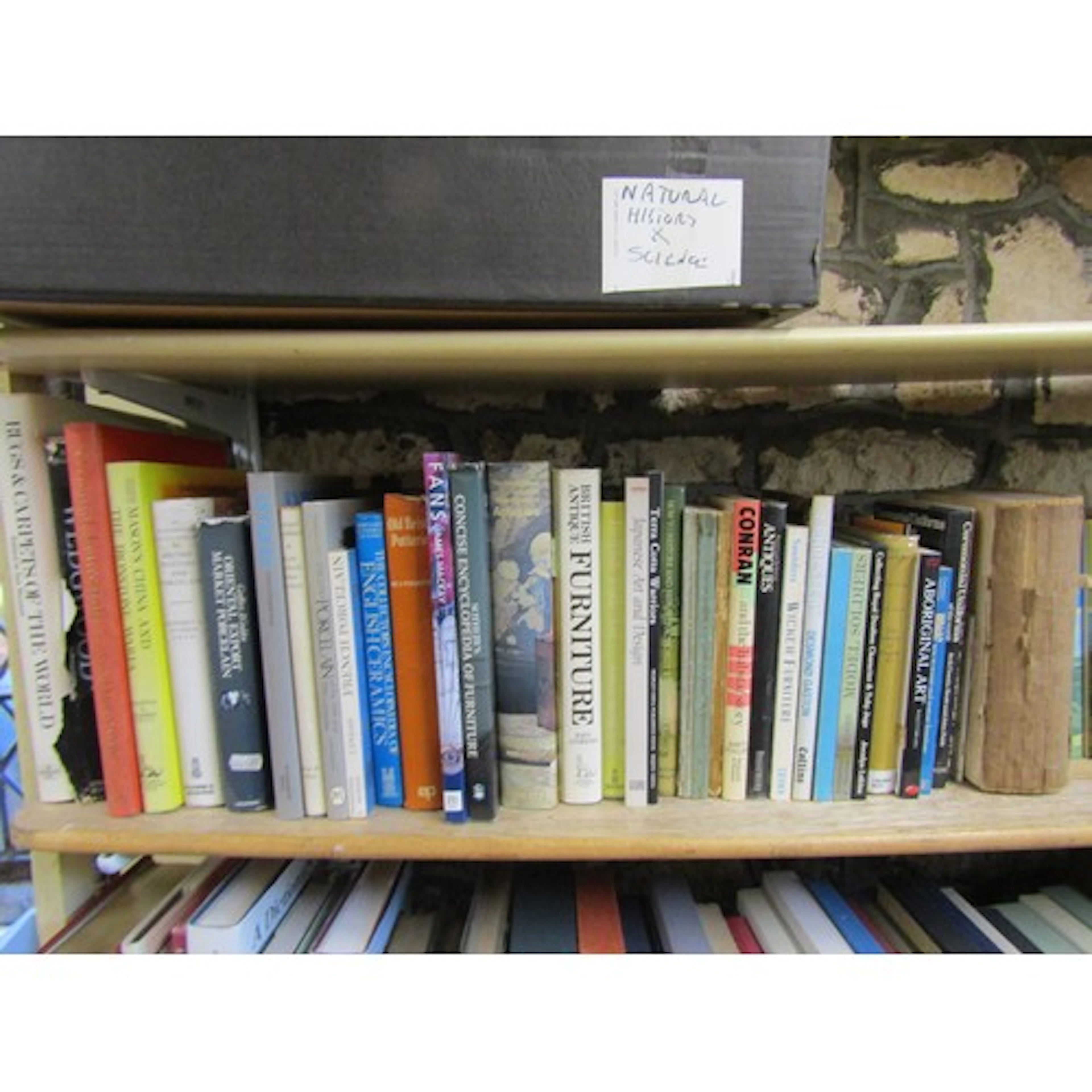 Antique Interest - reference books on ceramics, carpets, fur...