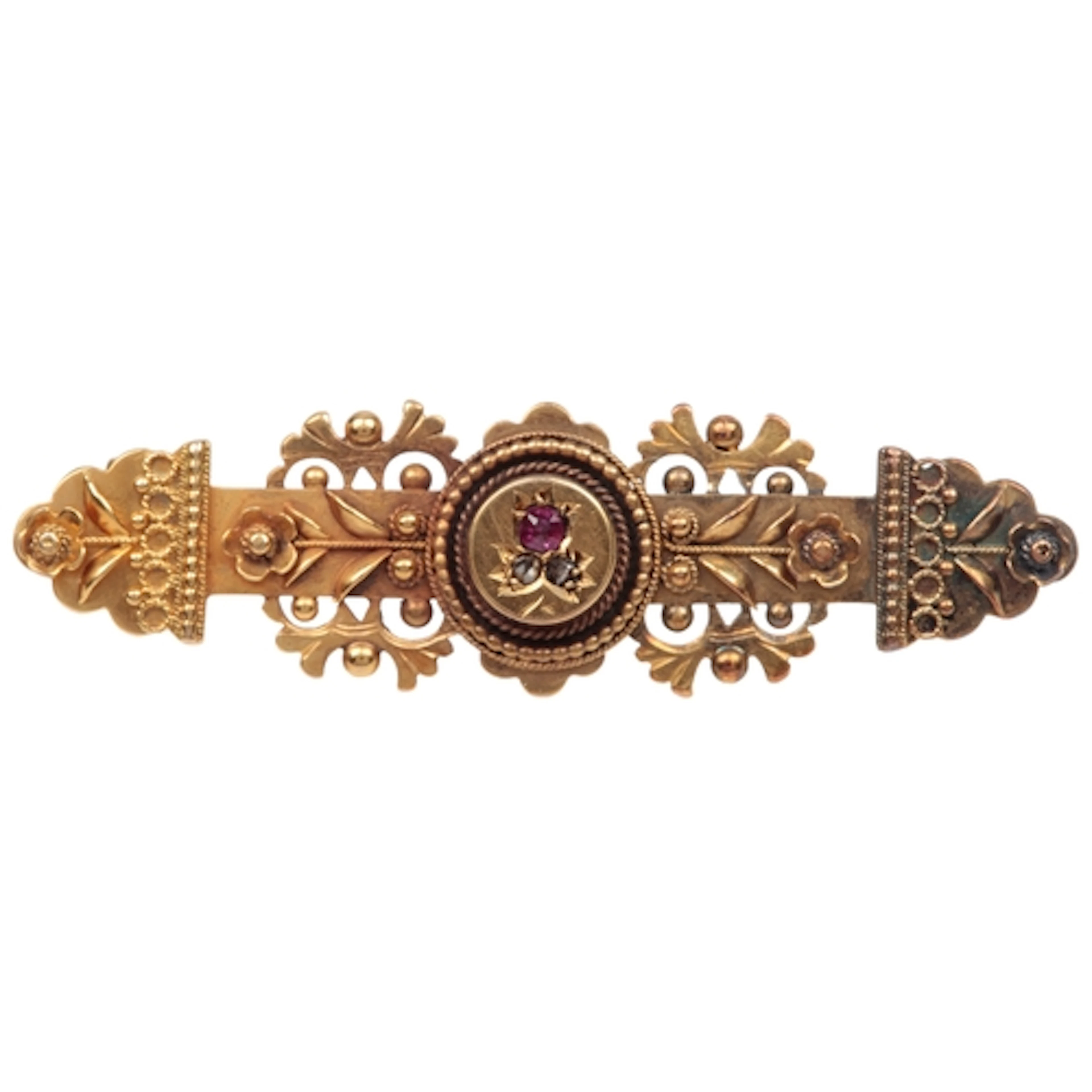 A Victorian gold brooch, late 19th century, designed as a fo...