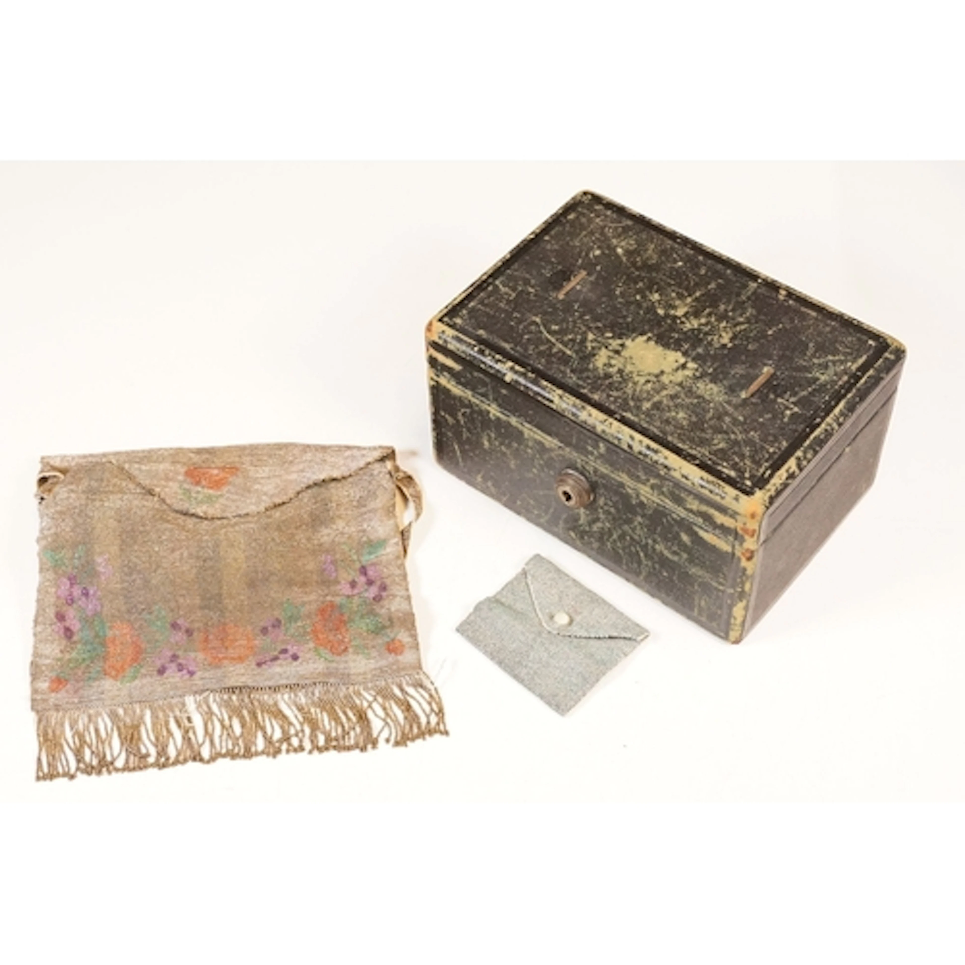 Intricately sewn glass beaded hand bag with floral design, f...