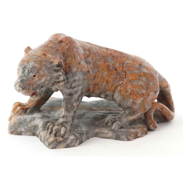 Carved stone study of a roaring tiger with glass eyes, 22cm ...