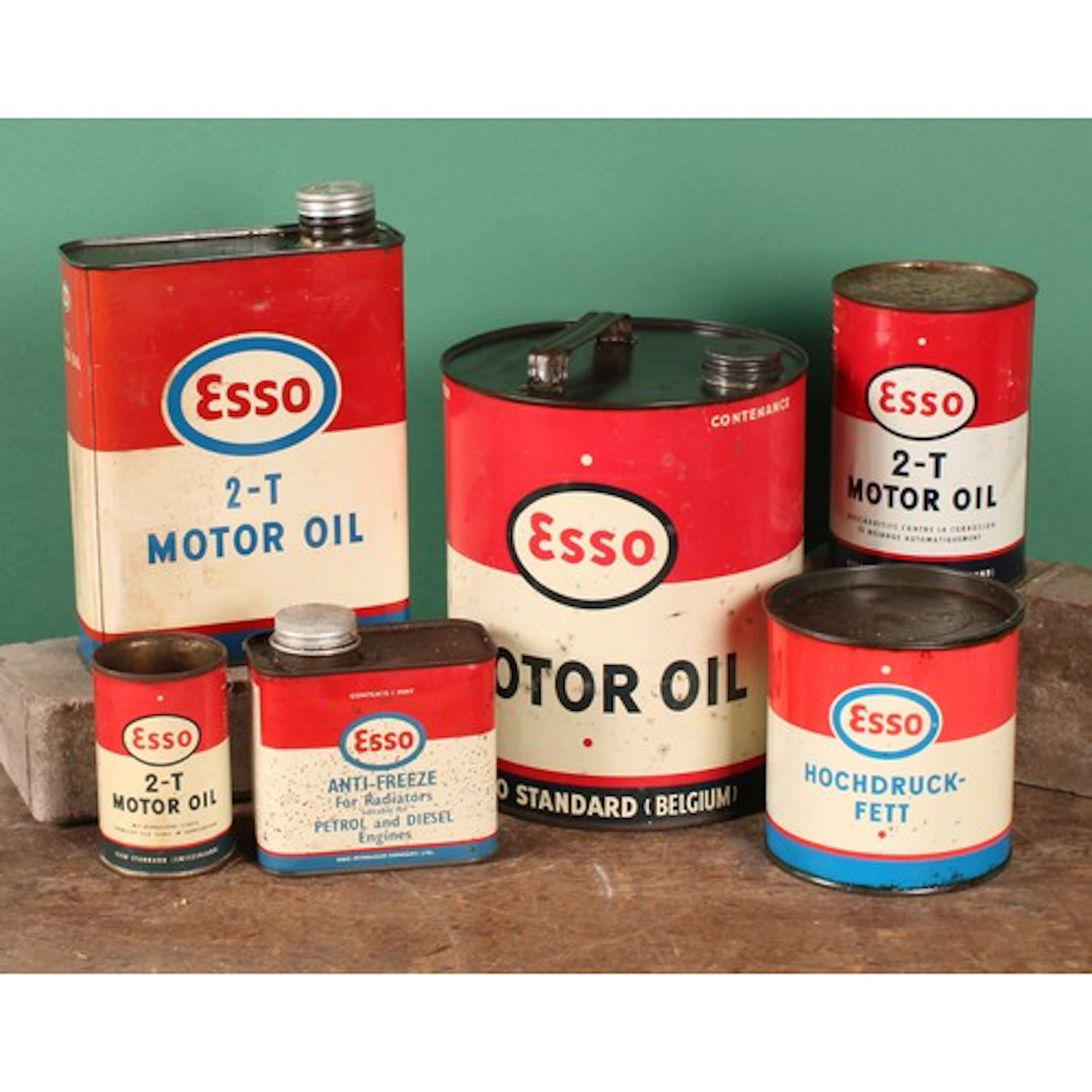 Petroliana - a vintage drum shaped five litre oil can, ESSO ...
