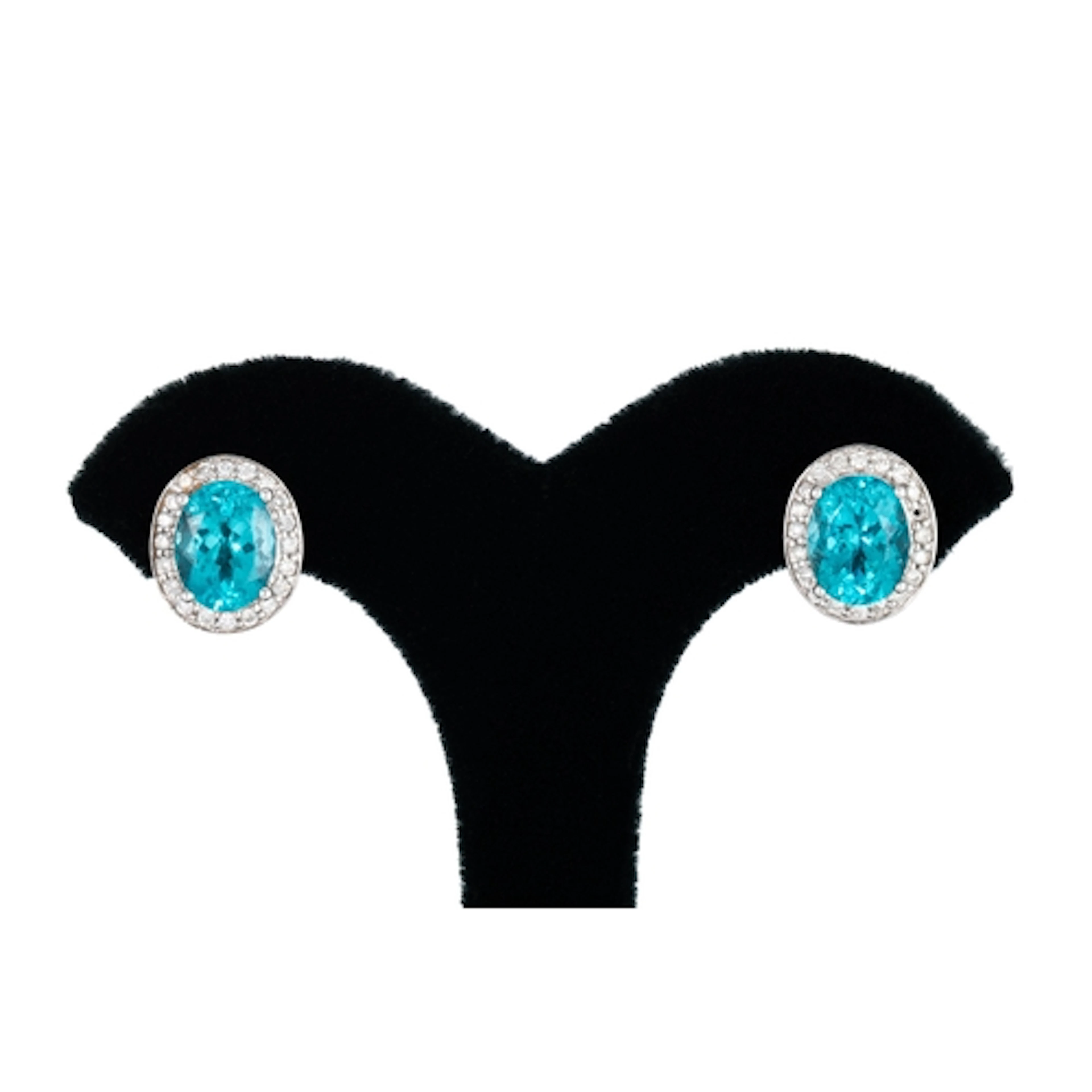 A PAIR OF DIAMOND AND APATITE EARRINGS, the central oval apa...