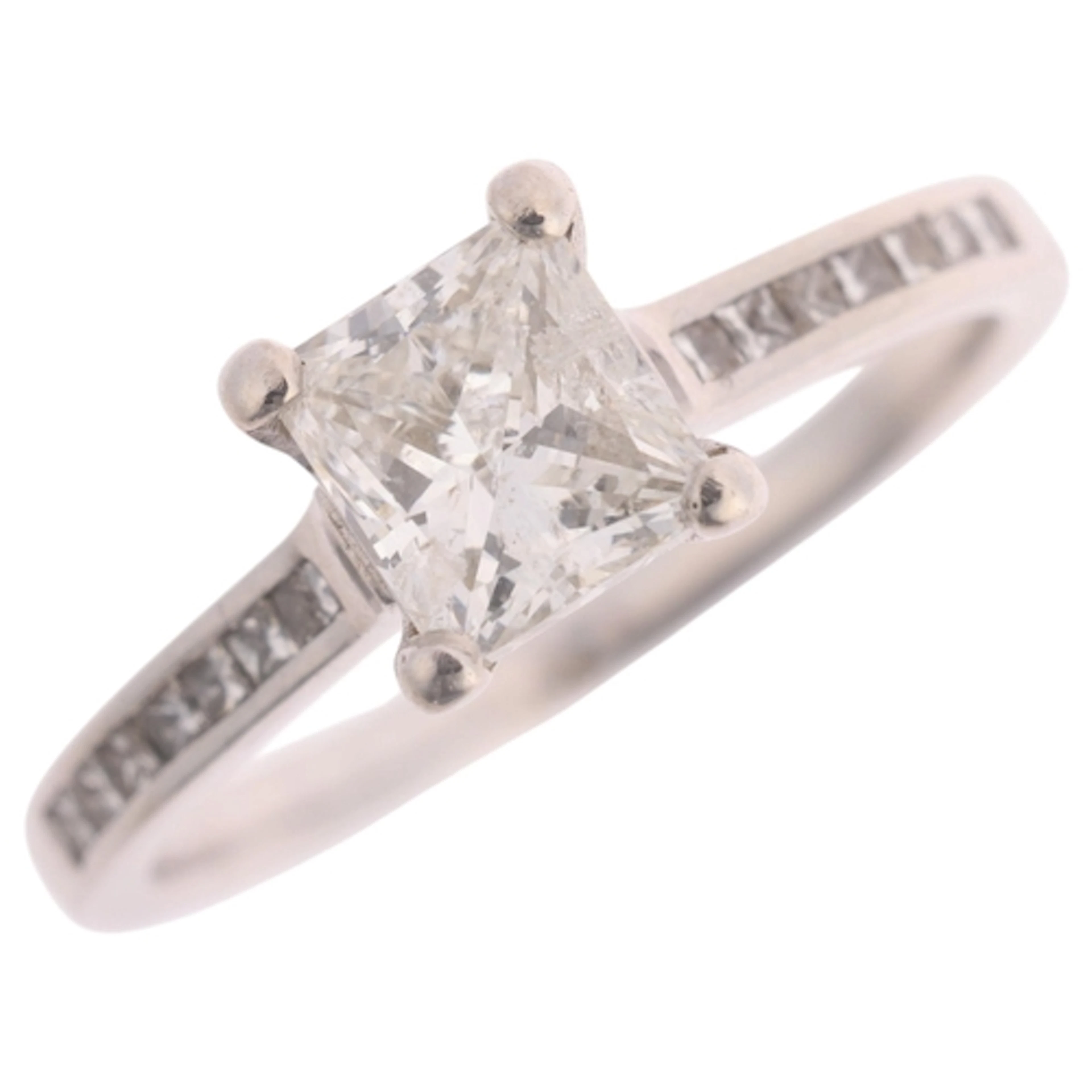 An 18ct white gold 1.00ct single stone diamond ring, claw se...