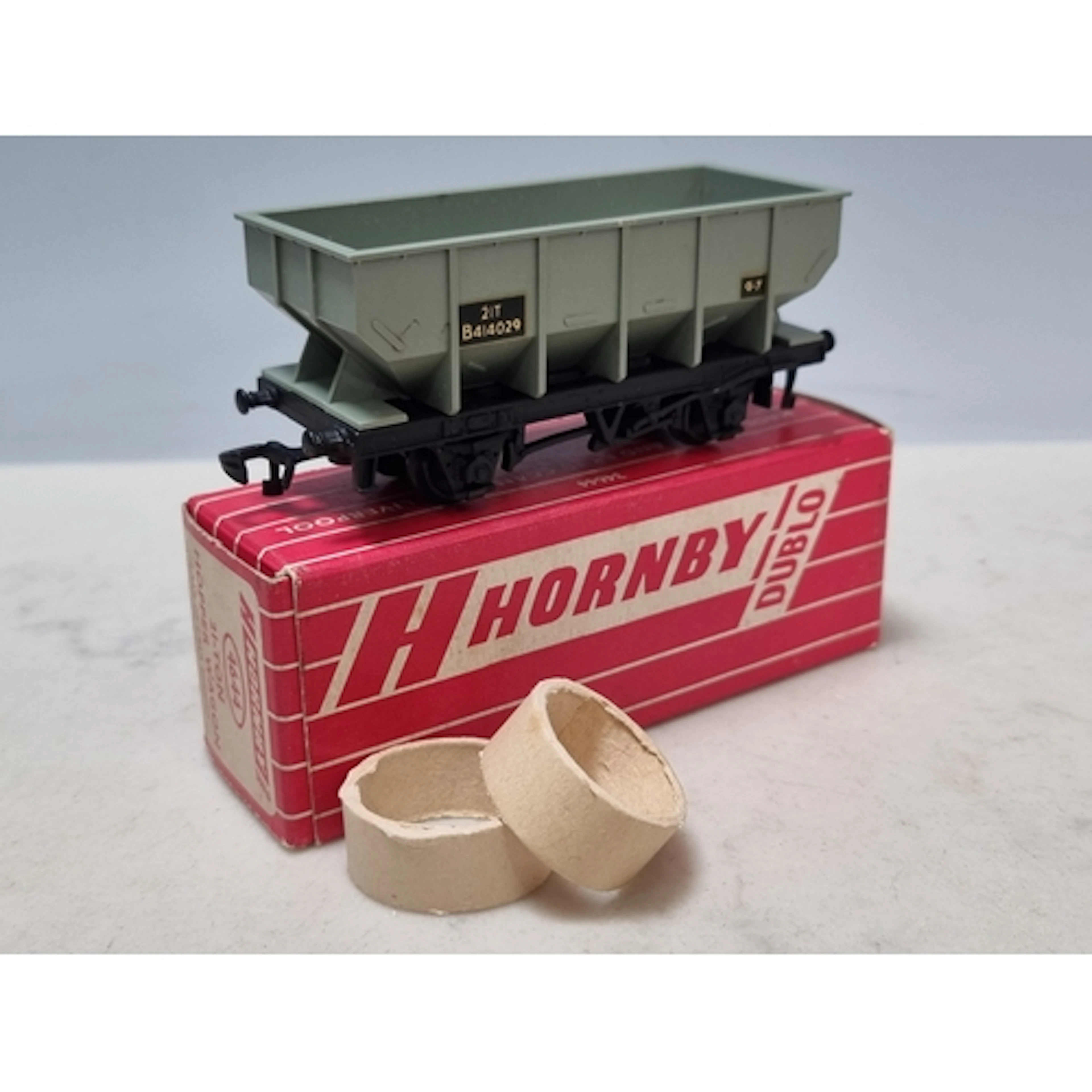 A boxed Hornby Dublo 4644 Hopper Wagon, M showing no sign of...