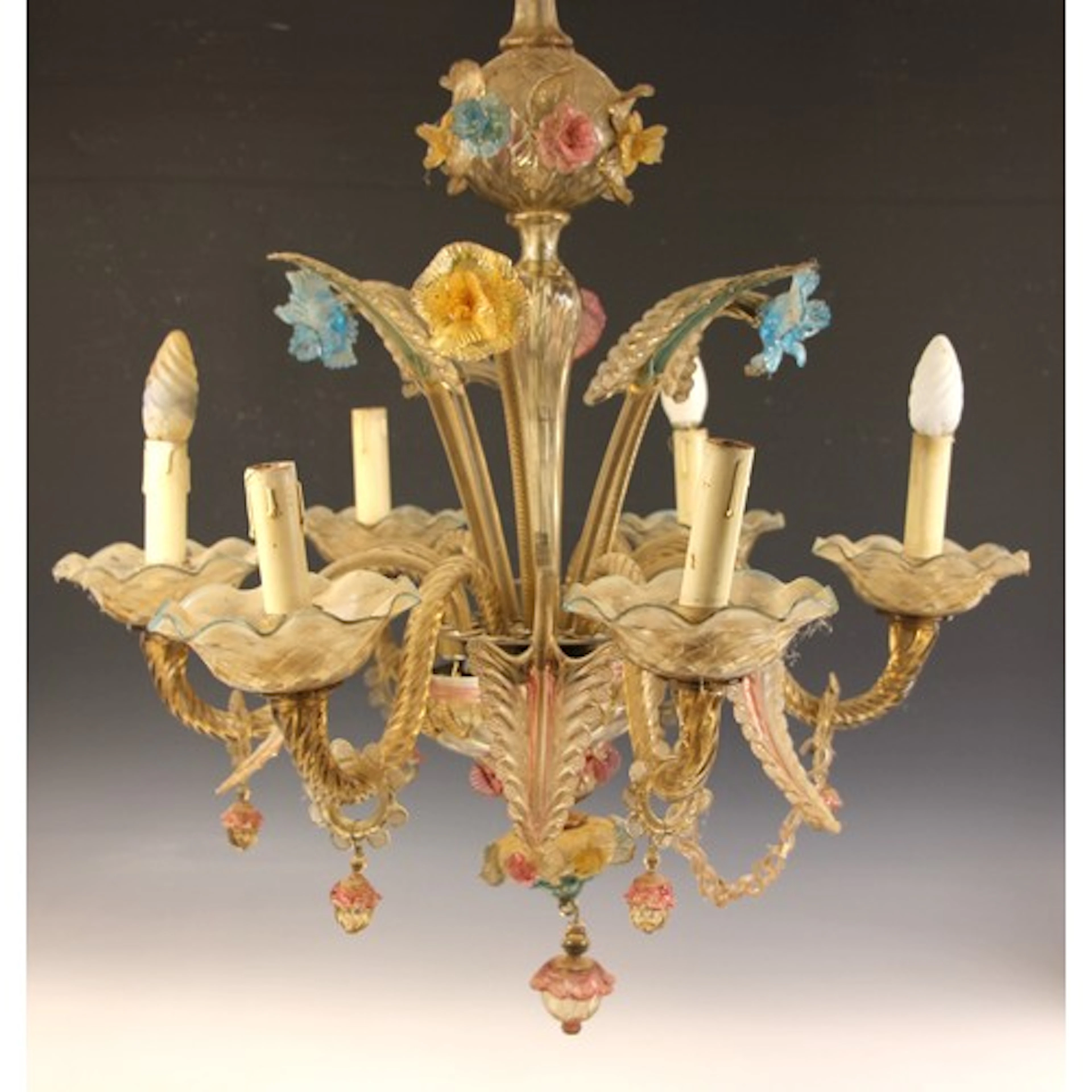 An early 20th century Italian glass chandelier, possibly Mur...