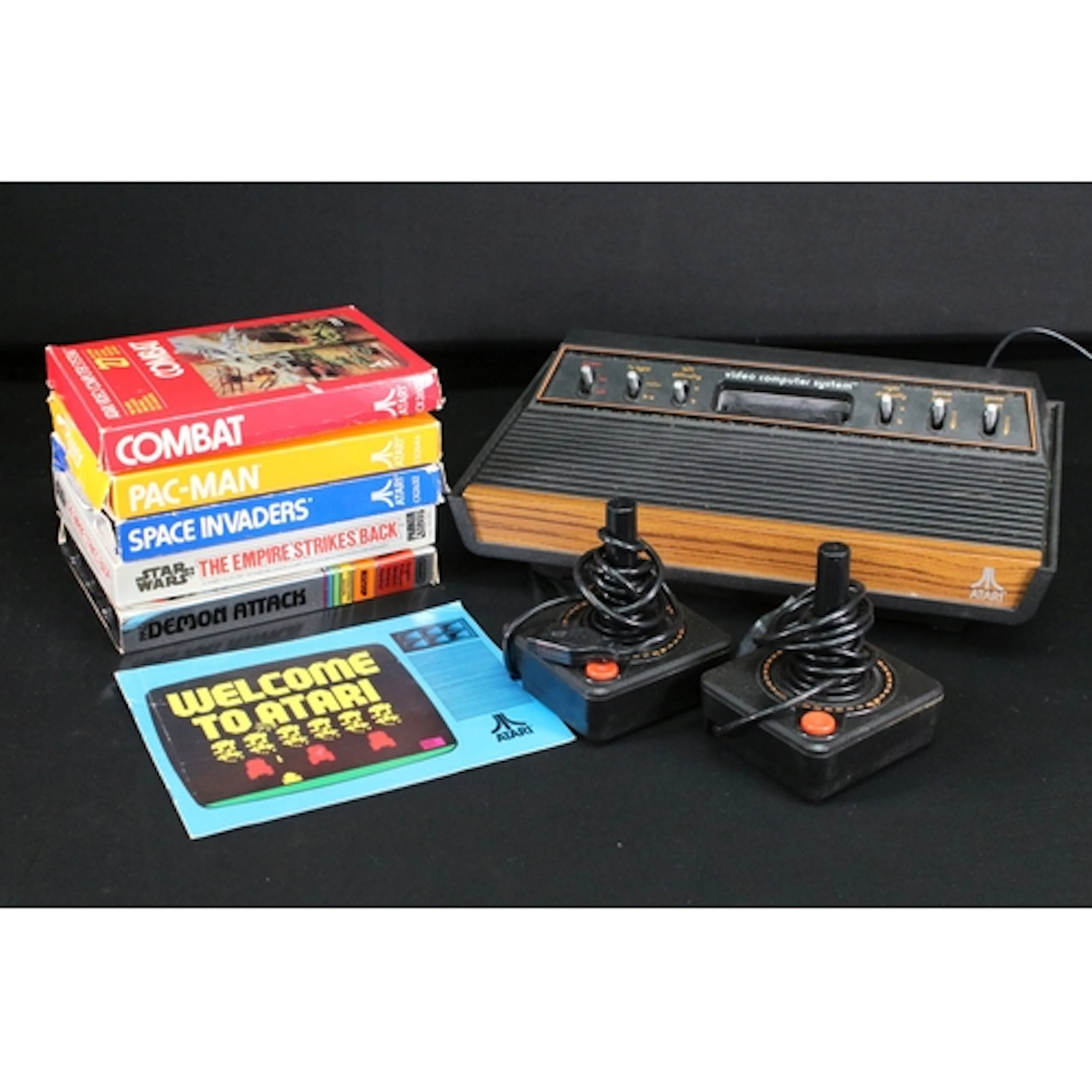 Retro Gaming - Atari Video Computer System games console wit...