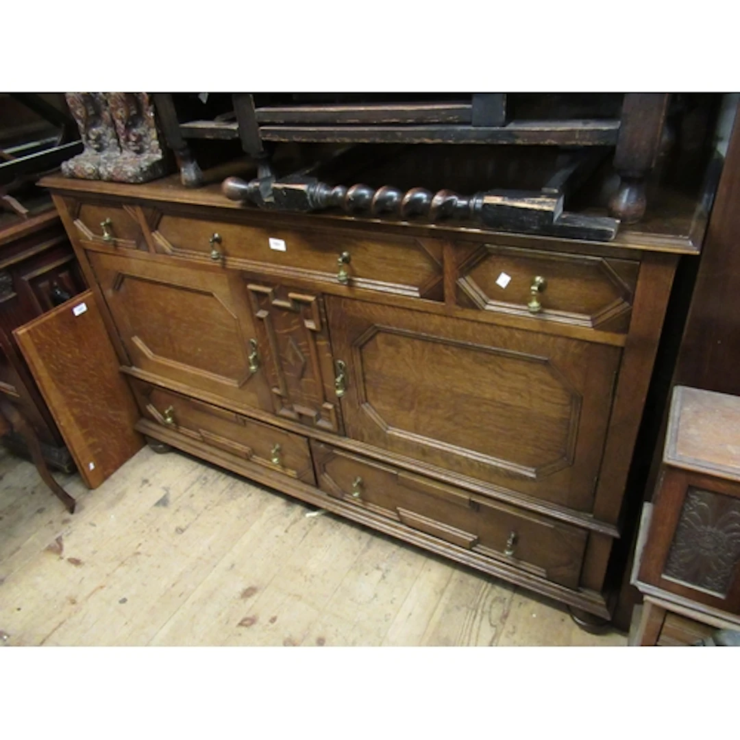 Early 20th oak sideboard in Jacobean style, 150cm wide