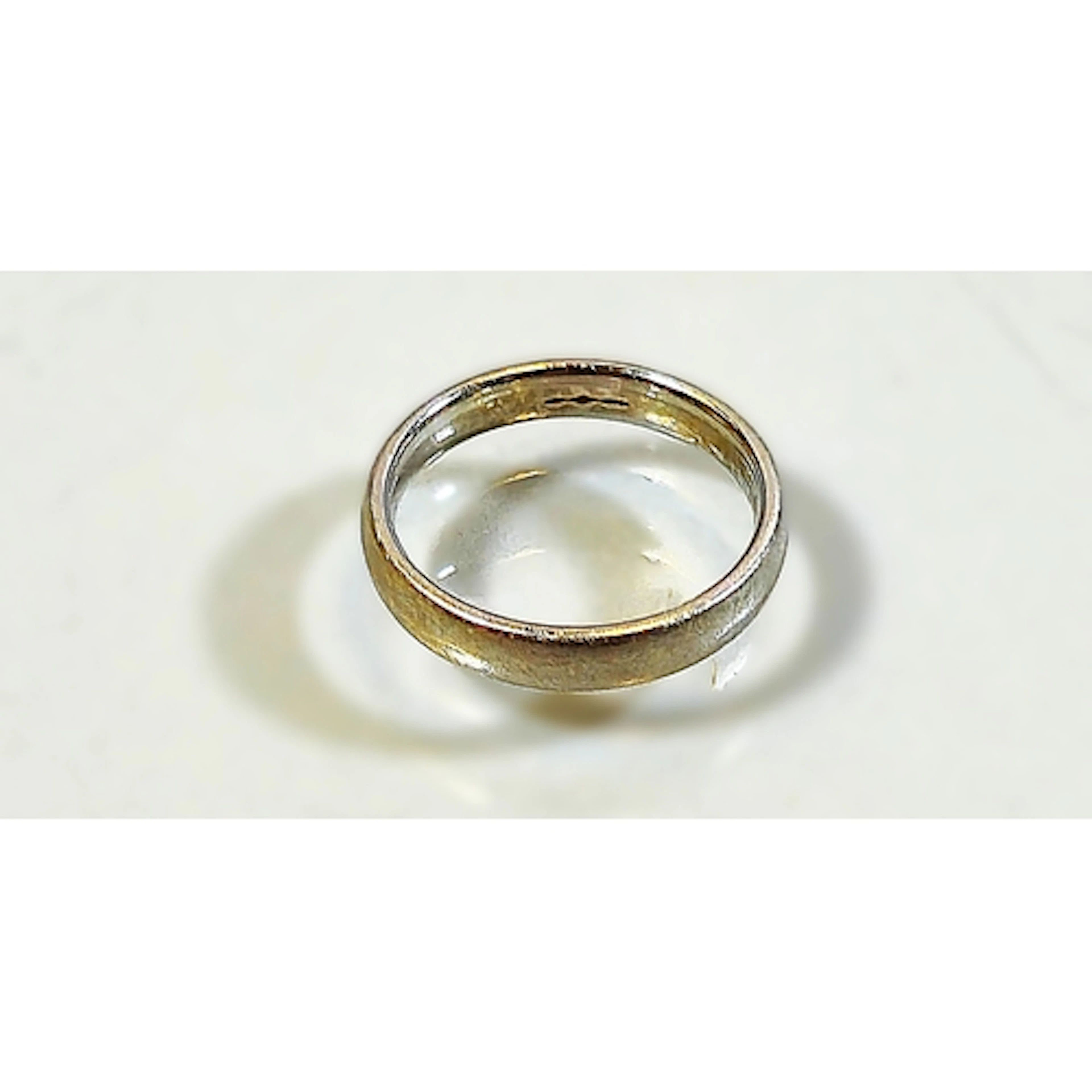Platinum band ring, size S, 8.1g.