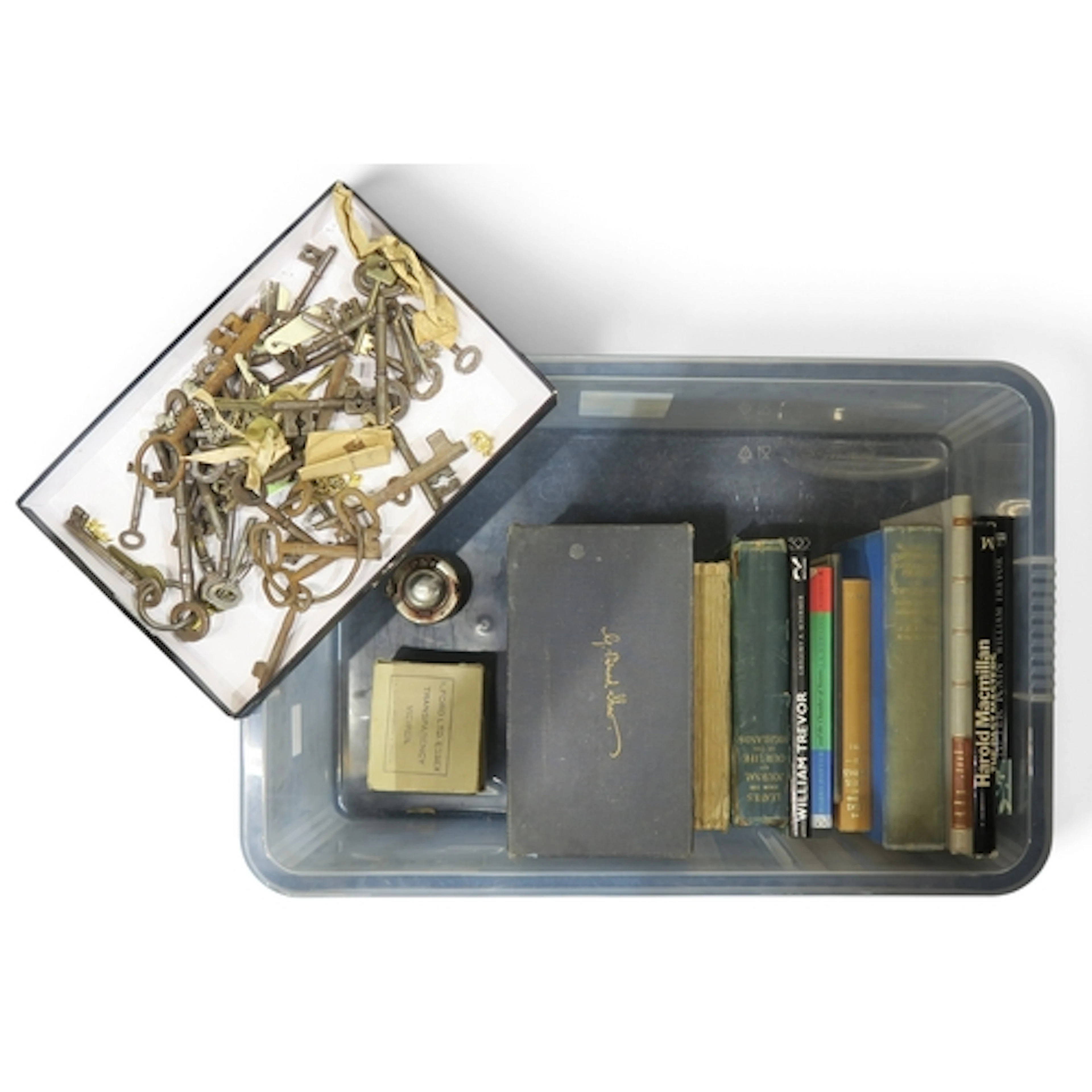 A mixed lot, to include an assortment of 19th century and la...