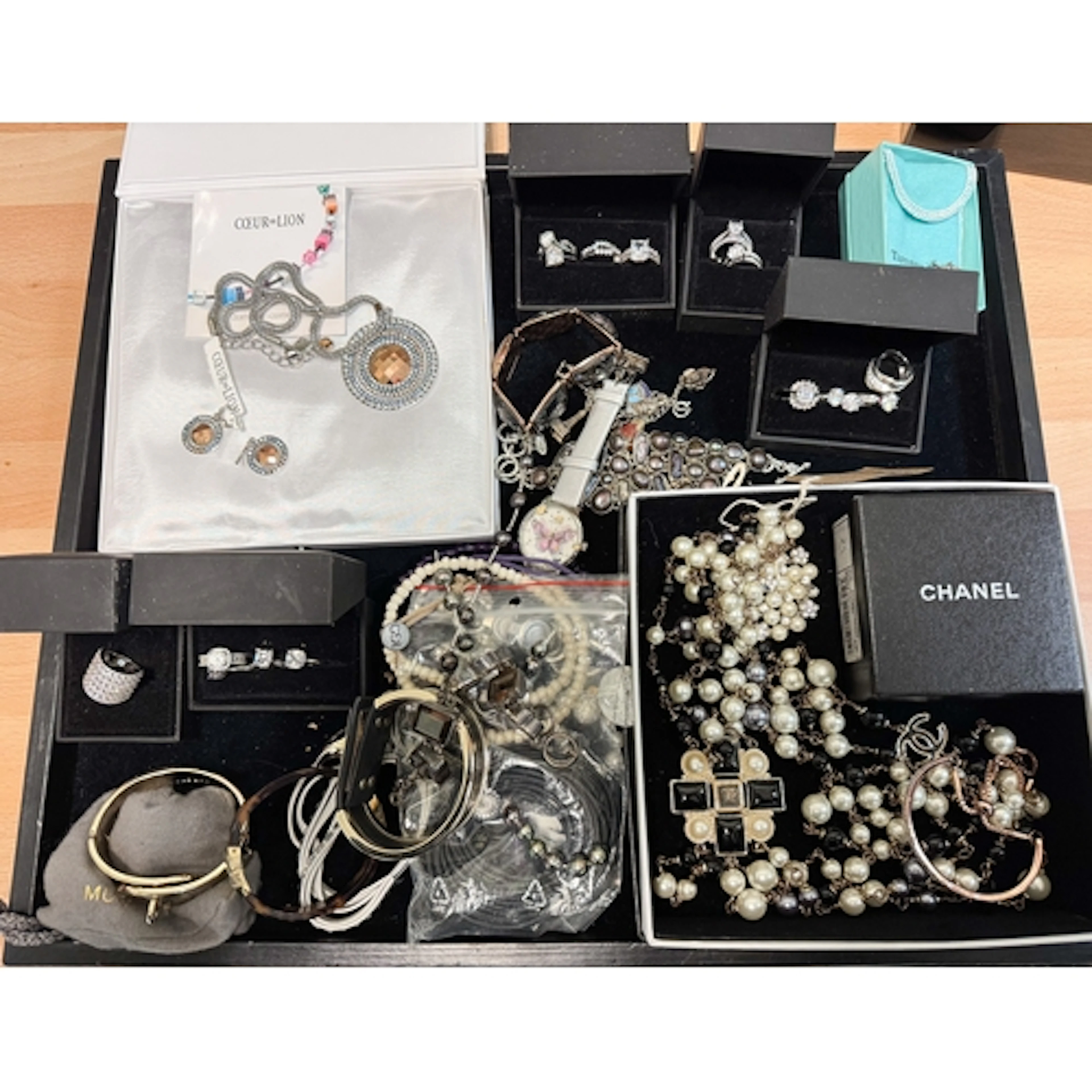 Coeur De Lion costume jewellery, modern designer style faux ...