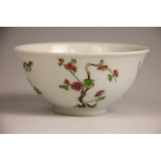 A Chinese famille rose porcelain tea bowl, Guangxu six chara...