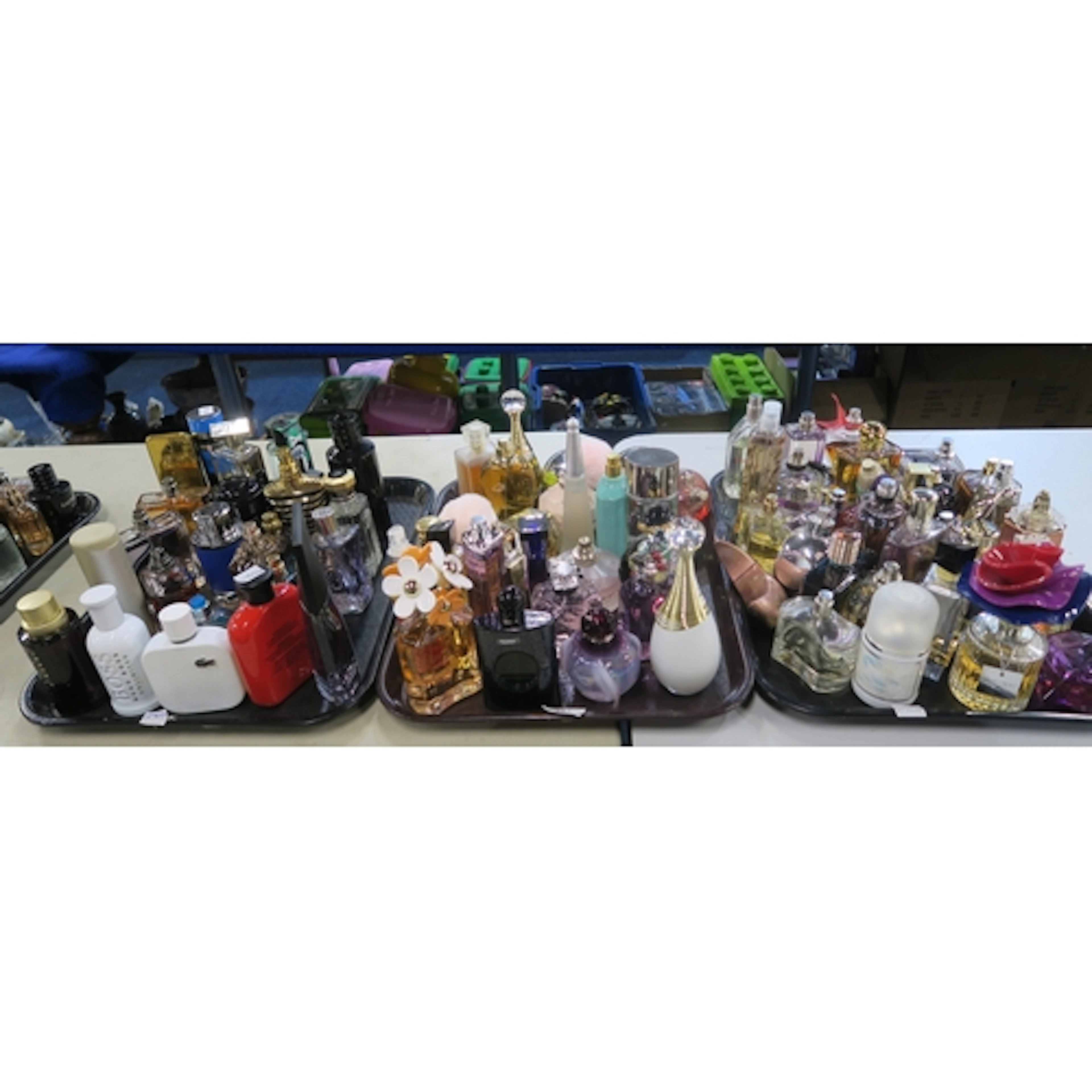 Assorted ladies perfumes and gents aftershaves, mostly teste...