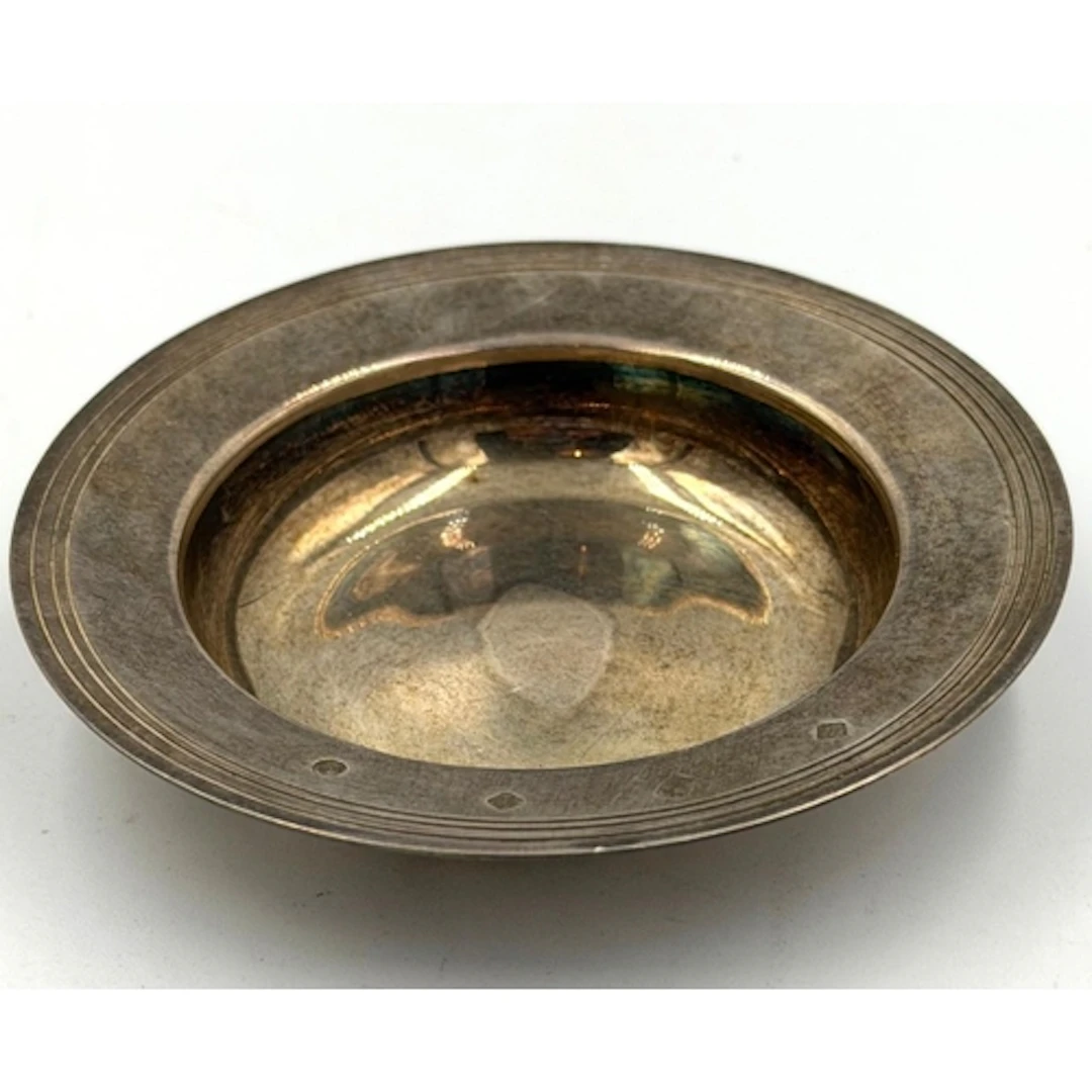 Horse Racing Interest: A silver pin dish bearing the inscrip...