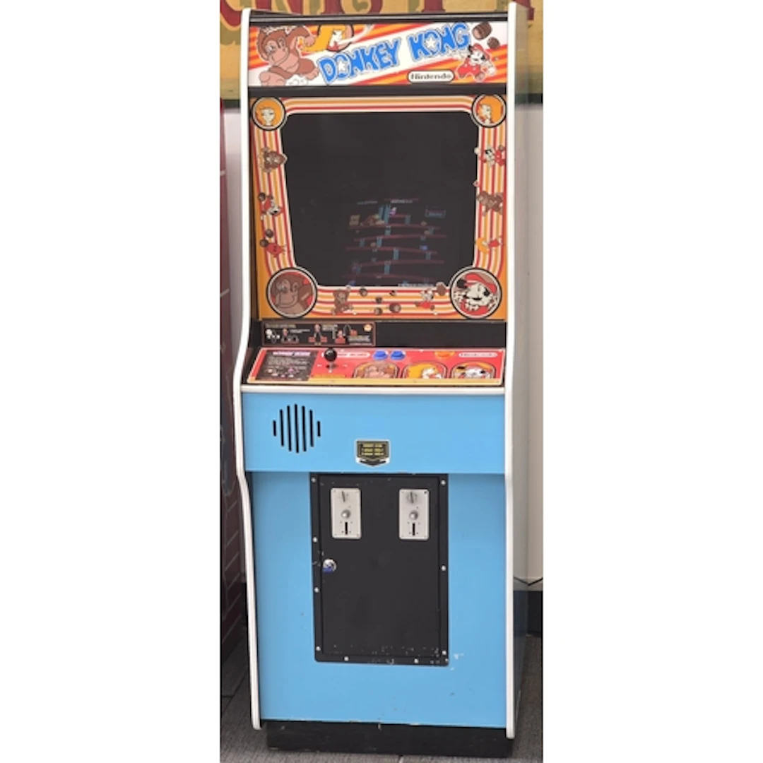 Vintage original Nintendo 1981 Donkey Kong arcade machine. I...