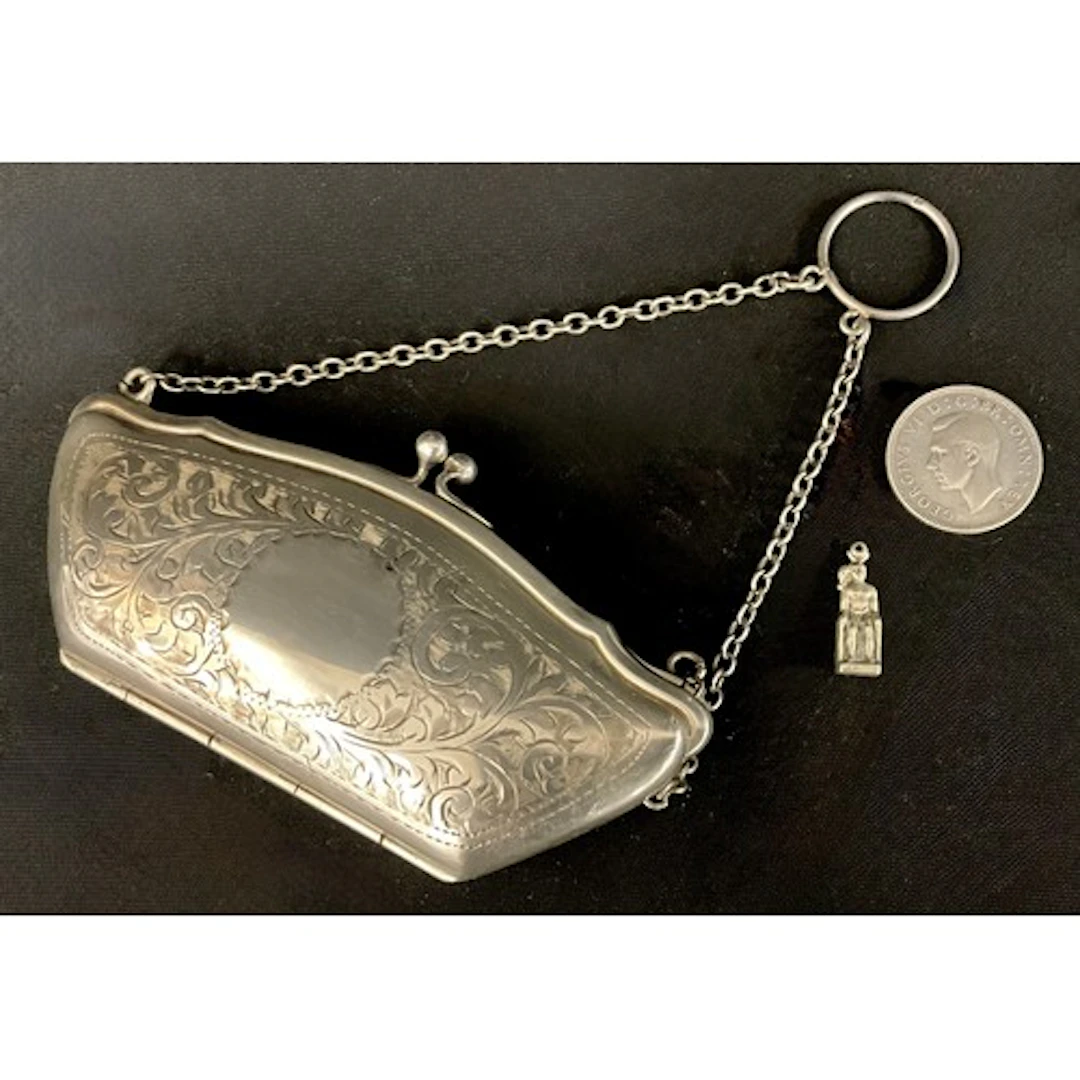 A George V silver Evening bag, Birmingham 1917, fabric lined...
