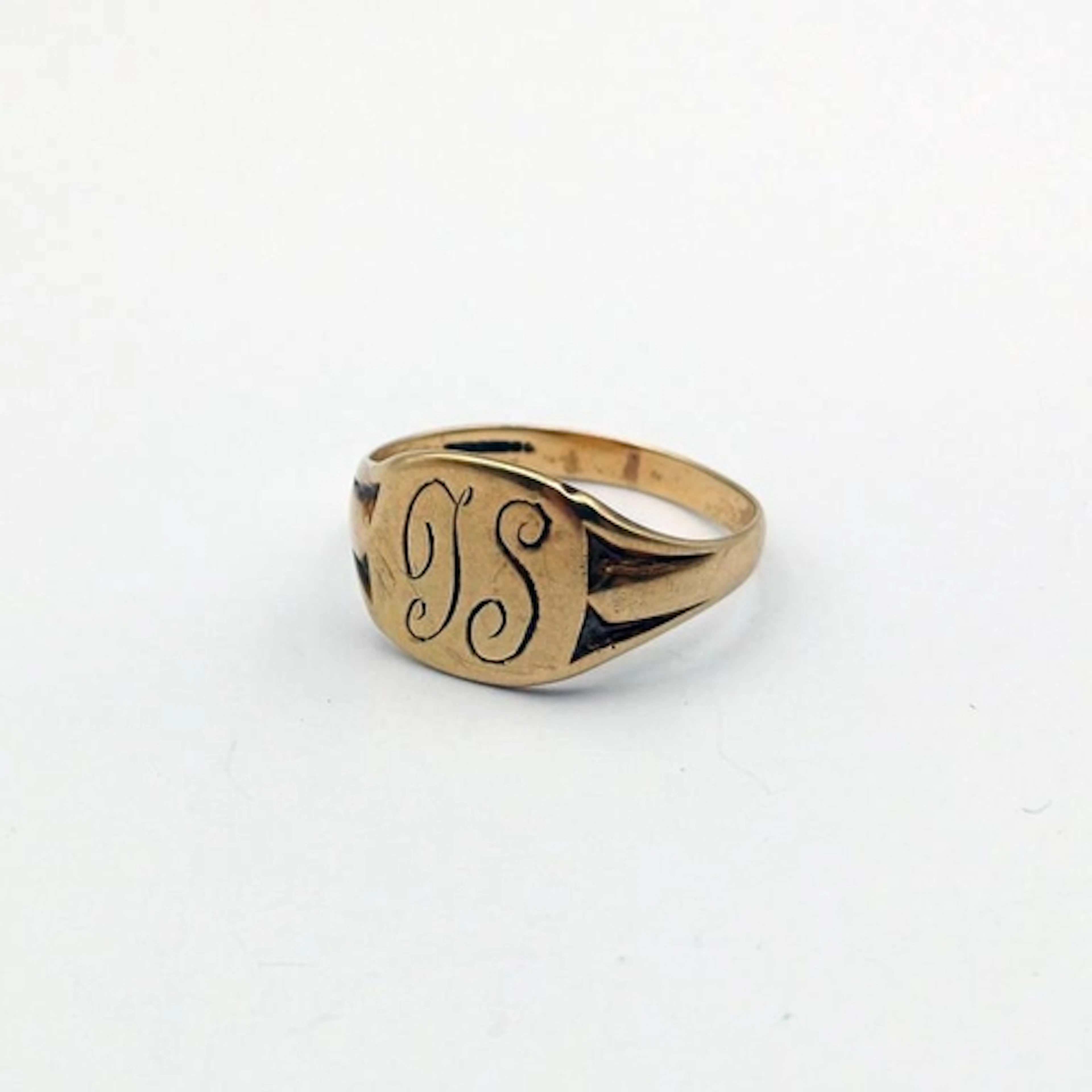 EARLY 20TH CENTURY 9CT GOLD SIGNET RING - 3.0G, RING SIZE P
