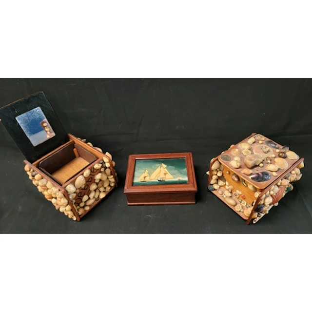 PAIR OF VINTAGE WOODEN SHELL ART TRINKET BOXES each with hin...