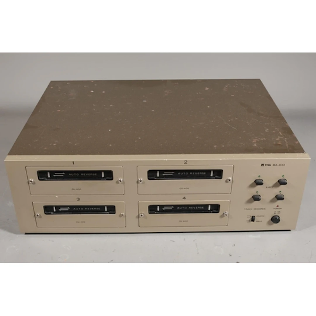 TOA Continuous Music Cassette player Model BA400