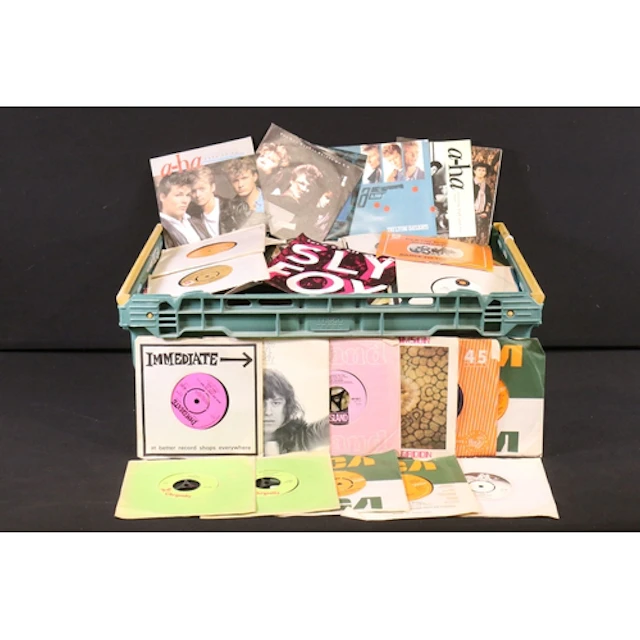Vinyl - Over 350 Rock & Pop 7" singles to include Kraftwerk,...
