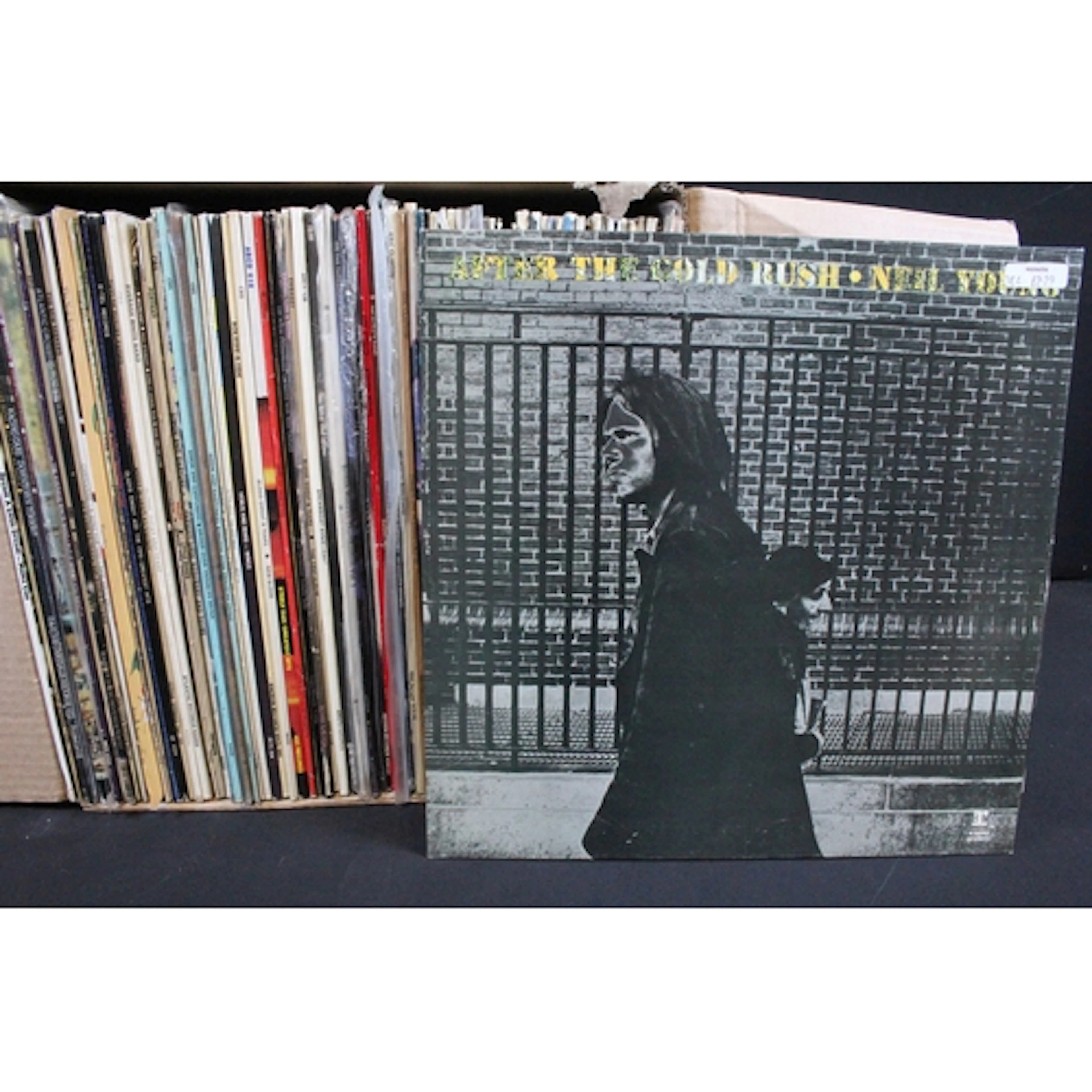 Vinyl - Over 85 Rock & Pop LPs to include Neil Young, Jethro...