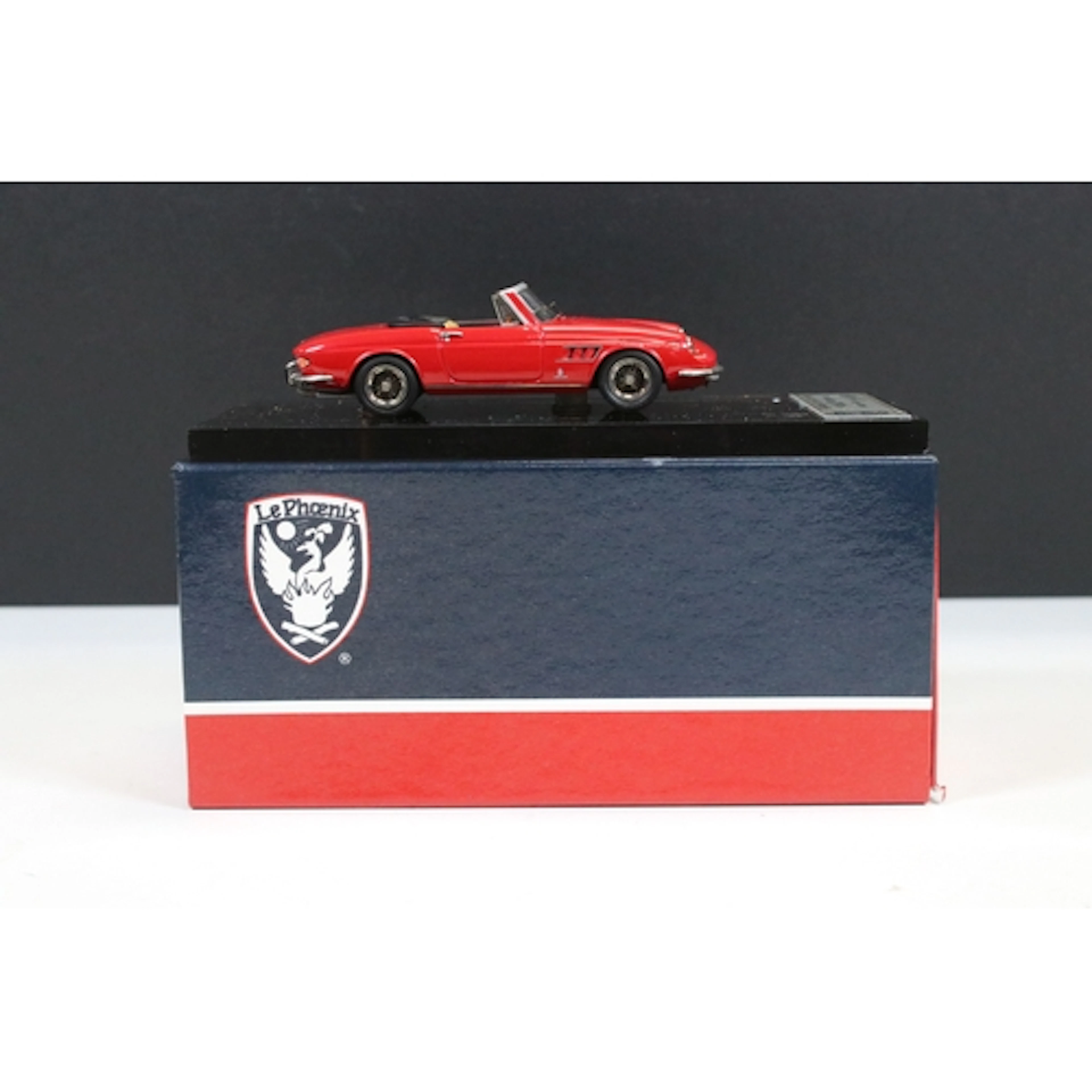 Boxed Le Phoenix (France) Ferrari 330 GTS 1968 diecast model...