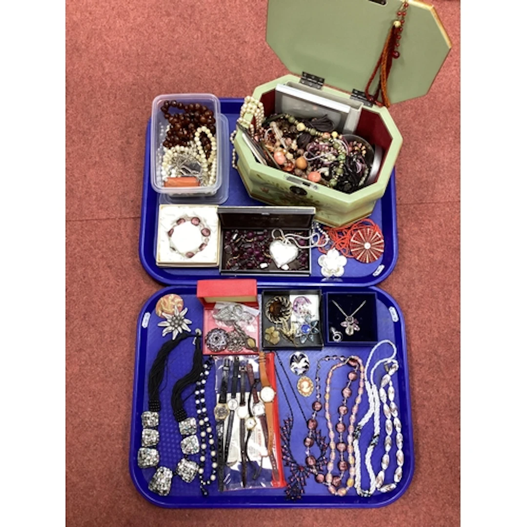 A Collection of Assorted Costume Jewellery, including a mode...