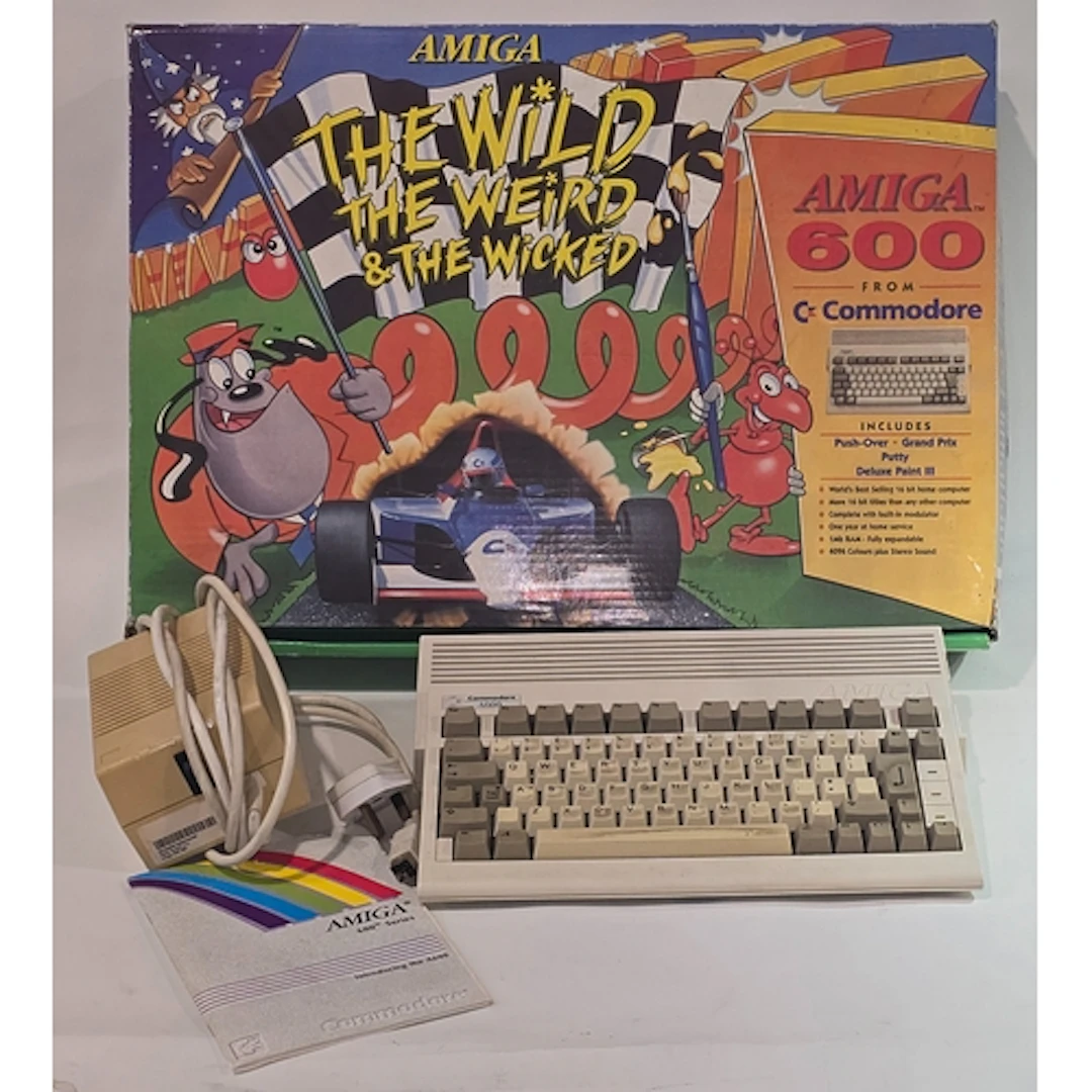 Vintage Commodore Amiga 600 series A600 computer complete wi...